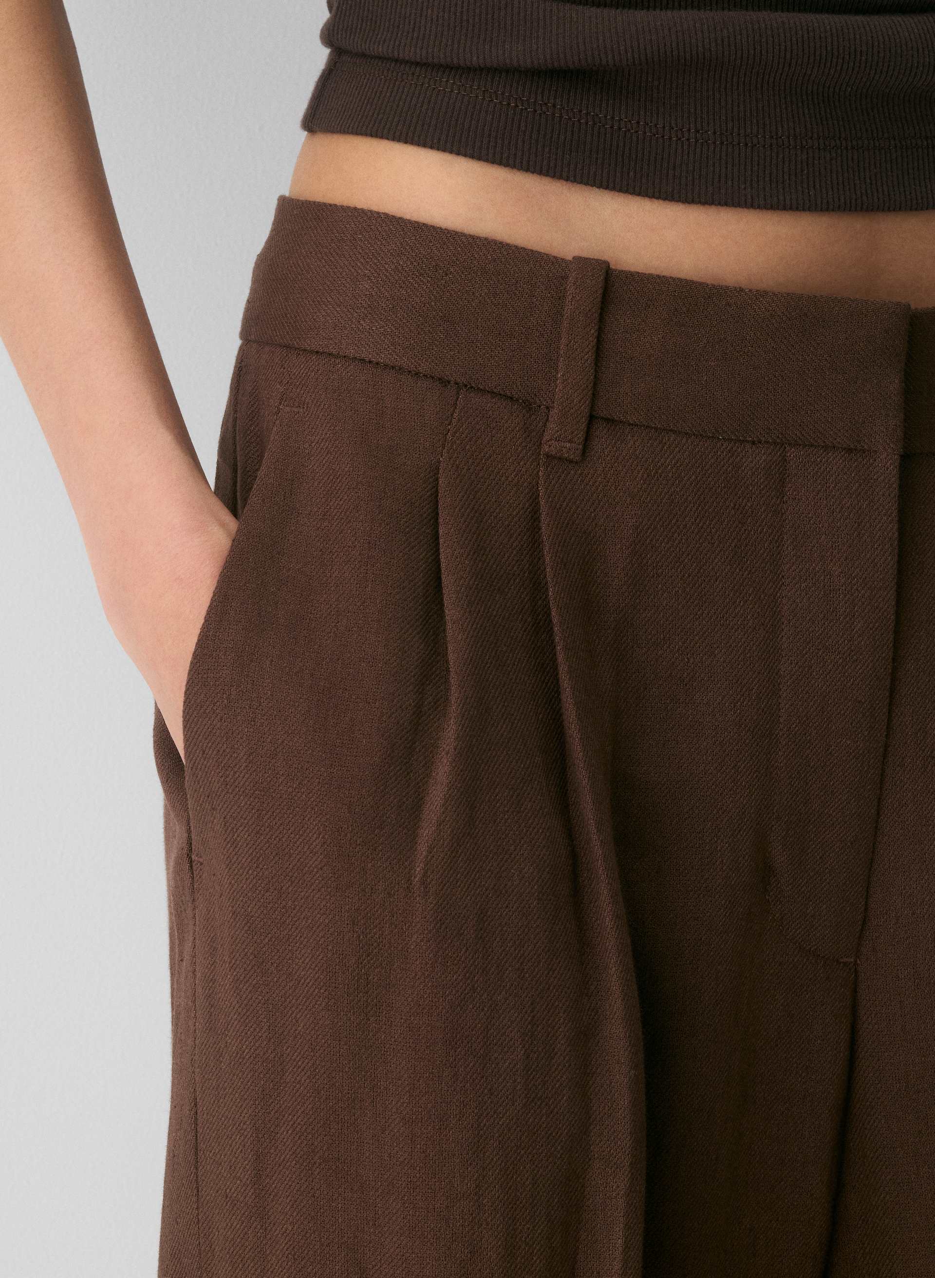 THE EFFORTLESS PANT™ LO-RISE | Aritzia