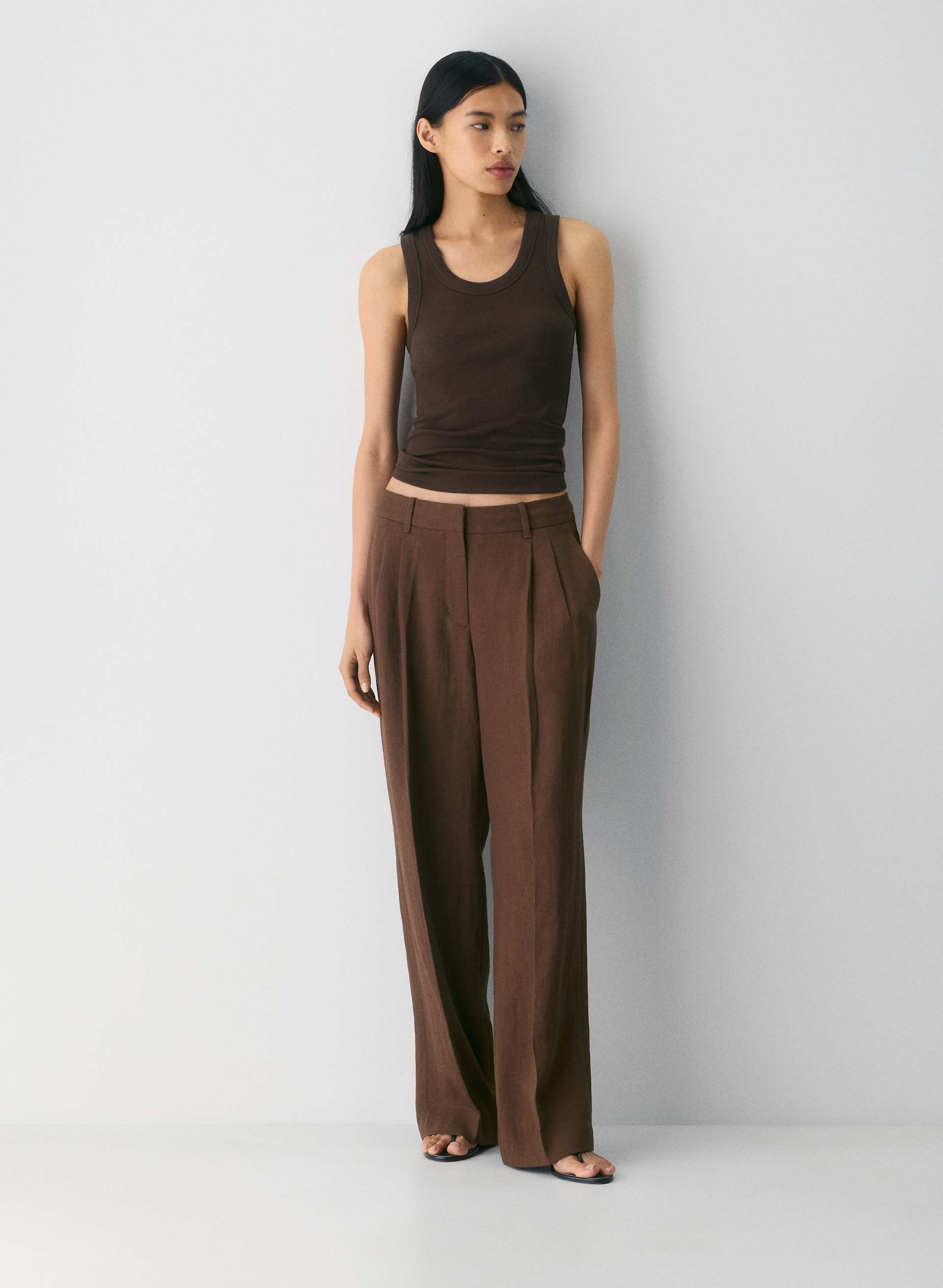THE EFFORTLESS PANT™ LO-RISE | Aritzia