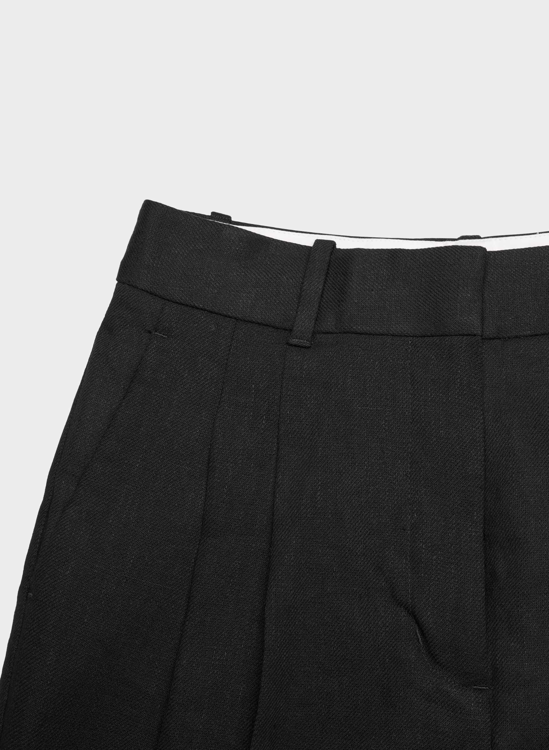 THE EFFORTLESS PANT™ | Aritzia