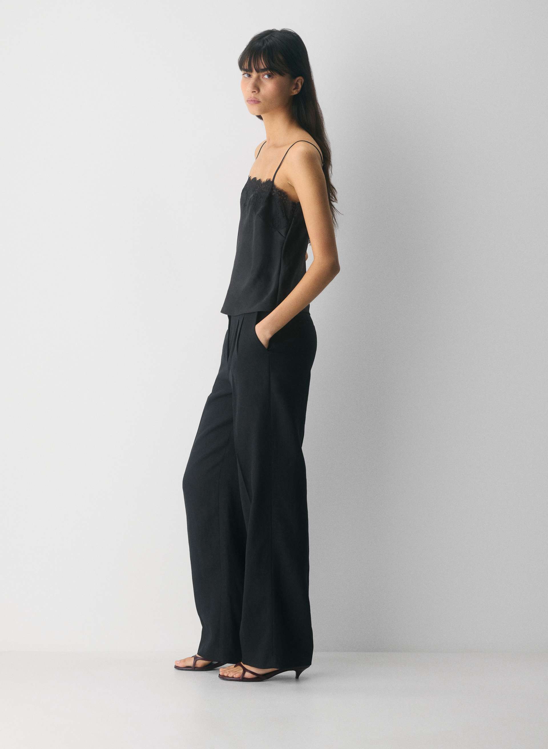 THE EFFORTLESS PANT™ | Aritzia