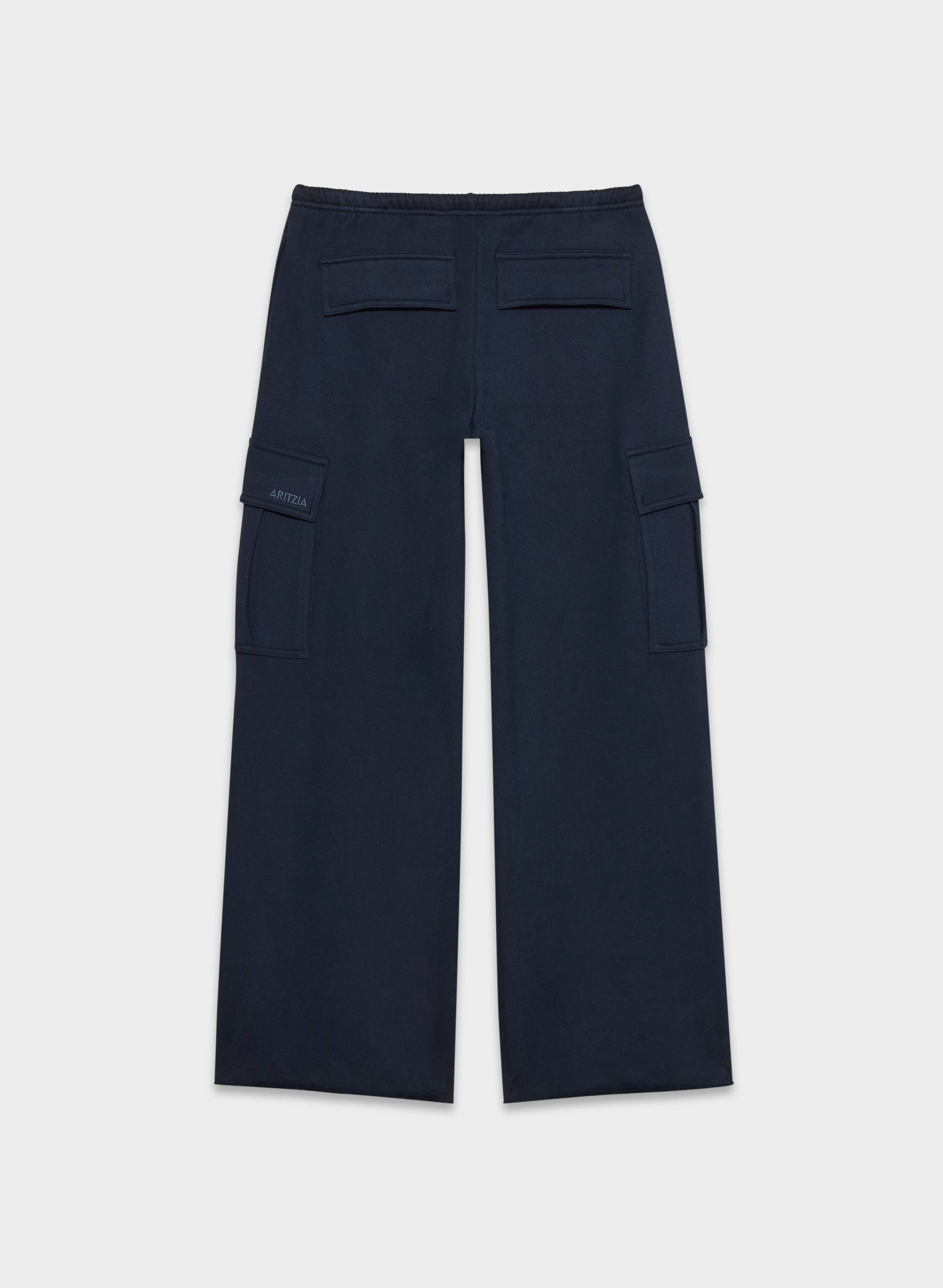 COZY SWEATFLEECE MEGA CARGO FLUTTER SWEATPANT | Aritzia