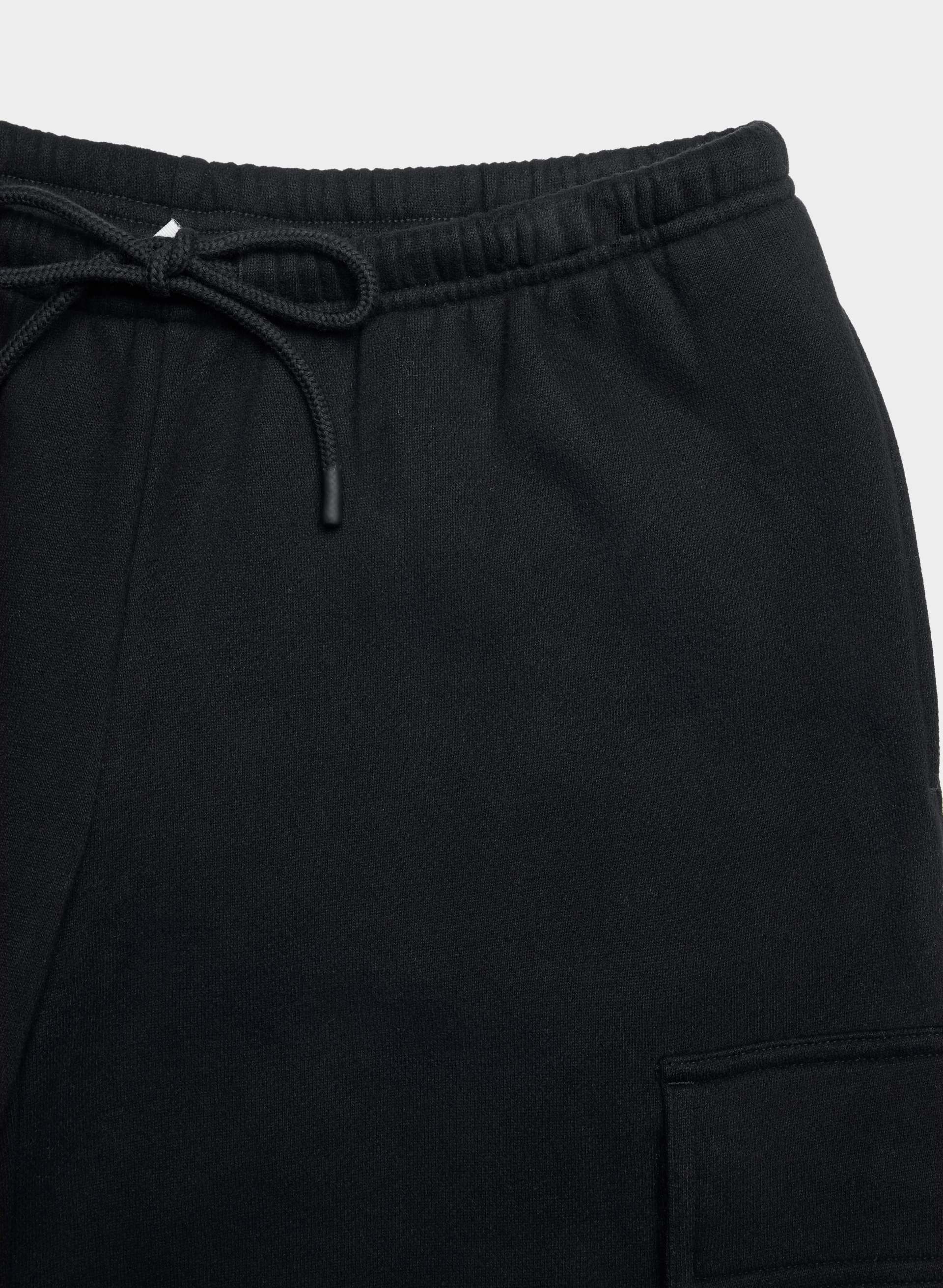 COZY SWEATFLEECE MEGA CARGO FLUTTER SWEATPANT | Aritzia