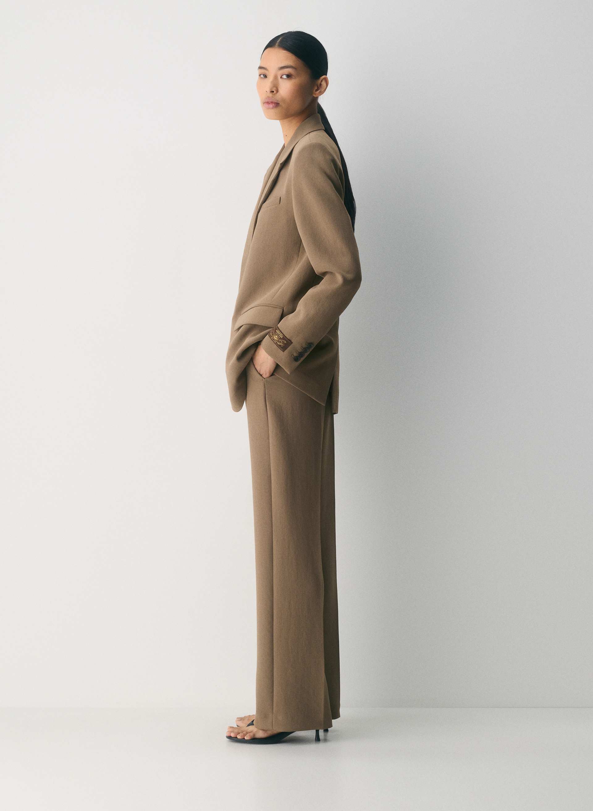 NEW AGENCY PANT | Aritzia