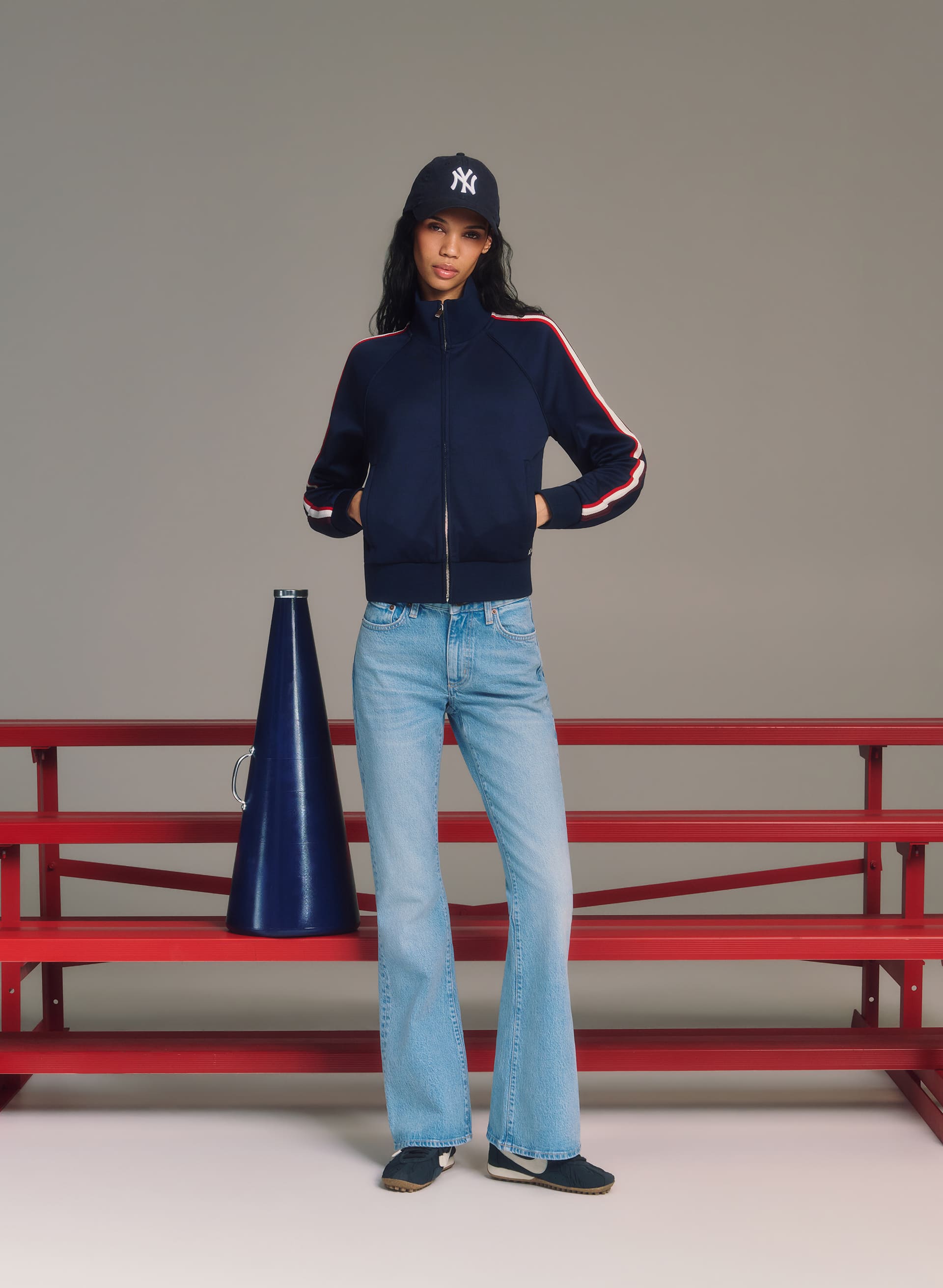 DENISE MID-RISE FLARE JEAN | Aritzia