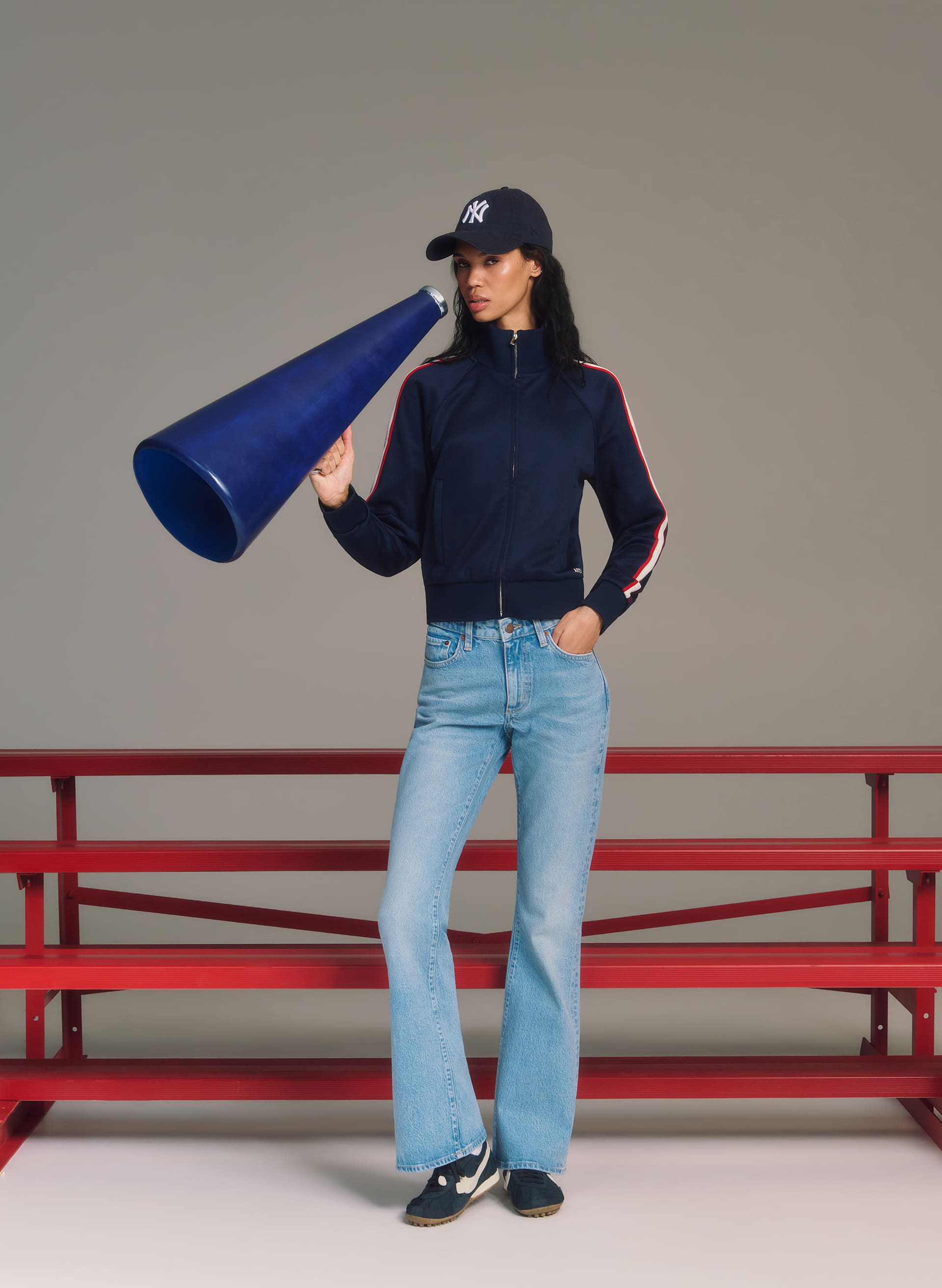 DENISE MID-RISE FLARE JEAN | Aritzia