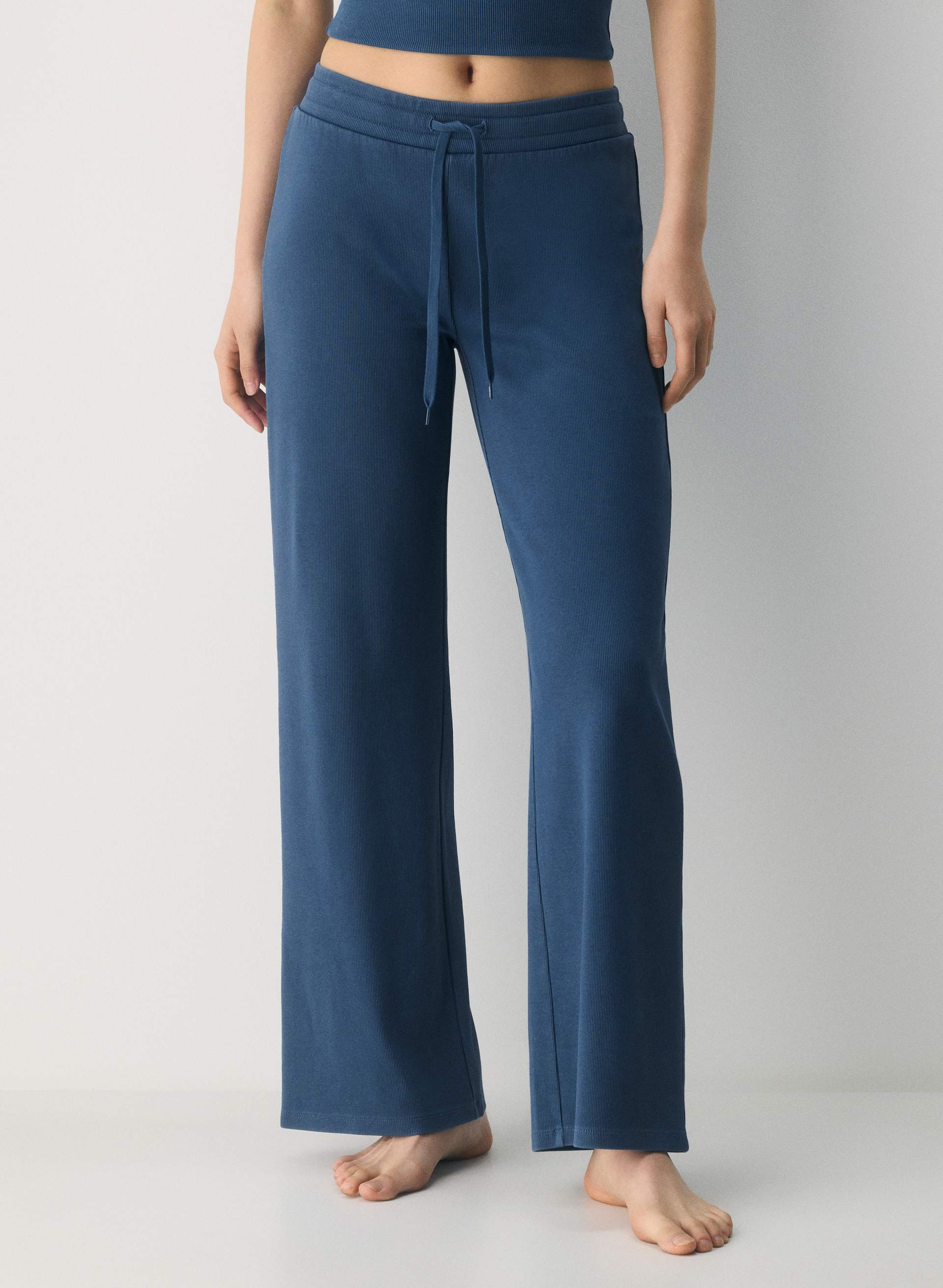 HOMESTRETCH™ RIB KICKBACK PANT | Aritzia