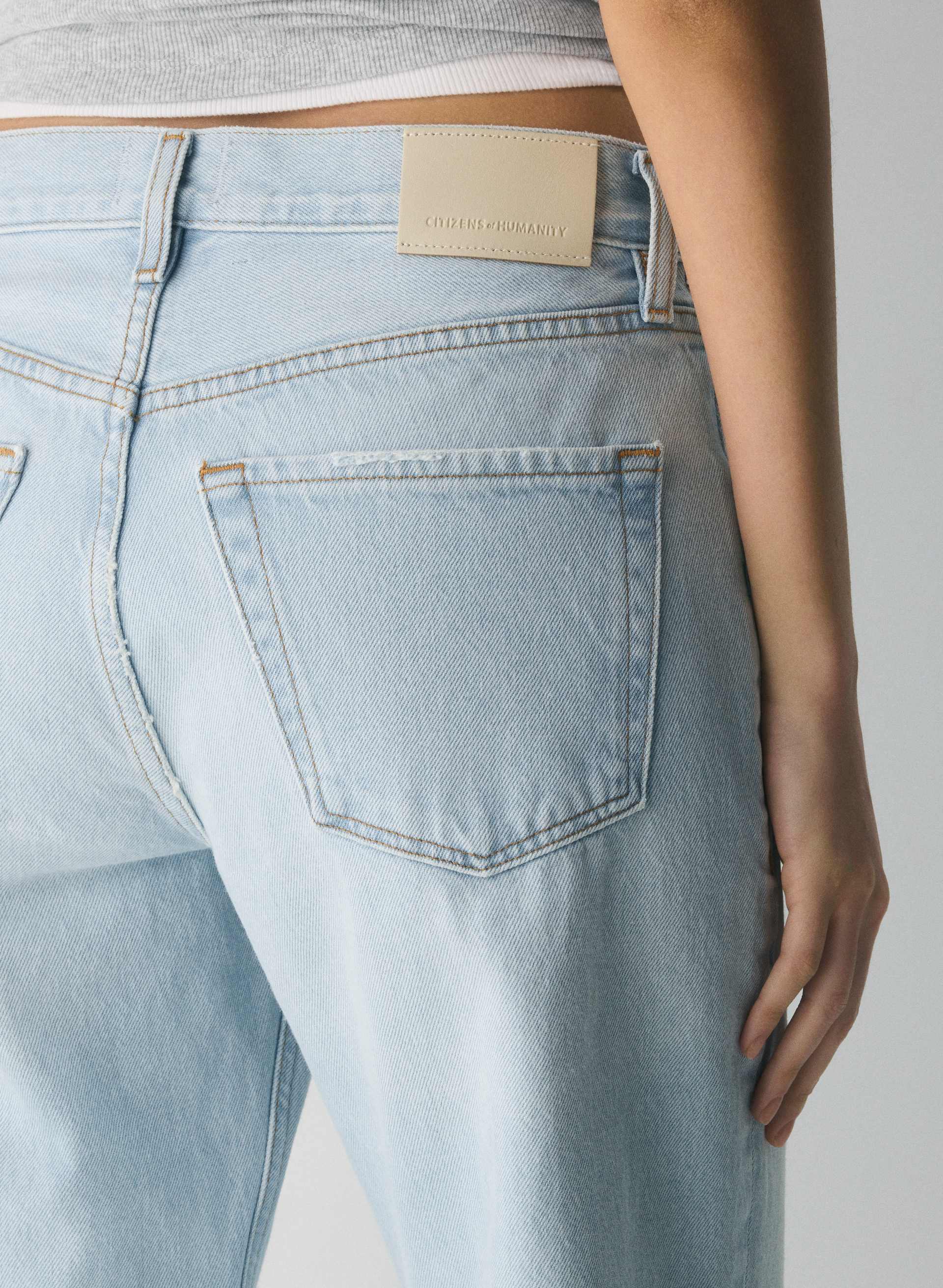 LINDZ EASY STRAIGHT JEAN | Aritzia