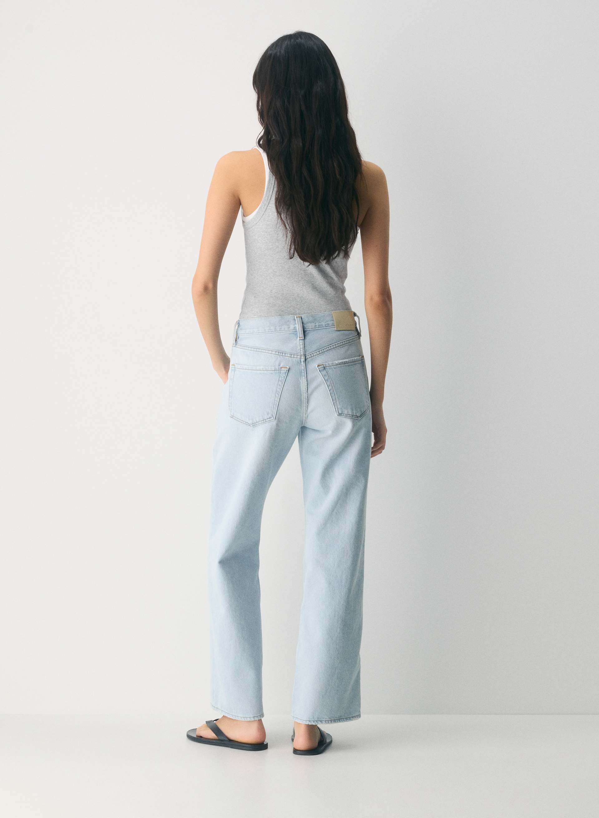 LINDZ EASY STRAIGHT JEAN | Aritzia