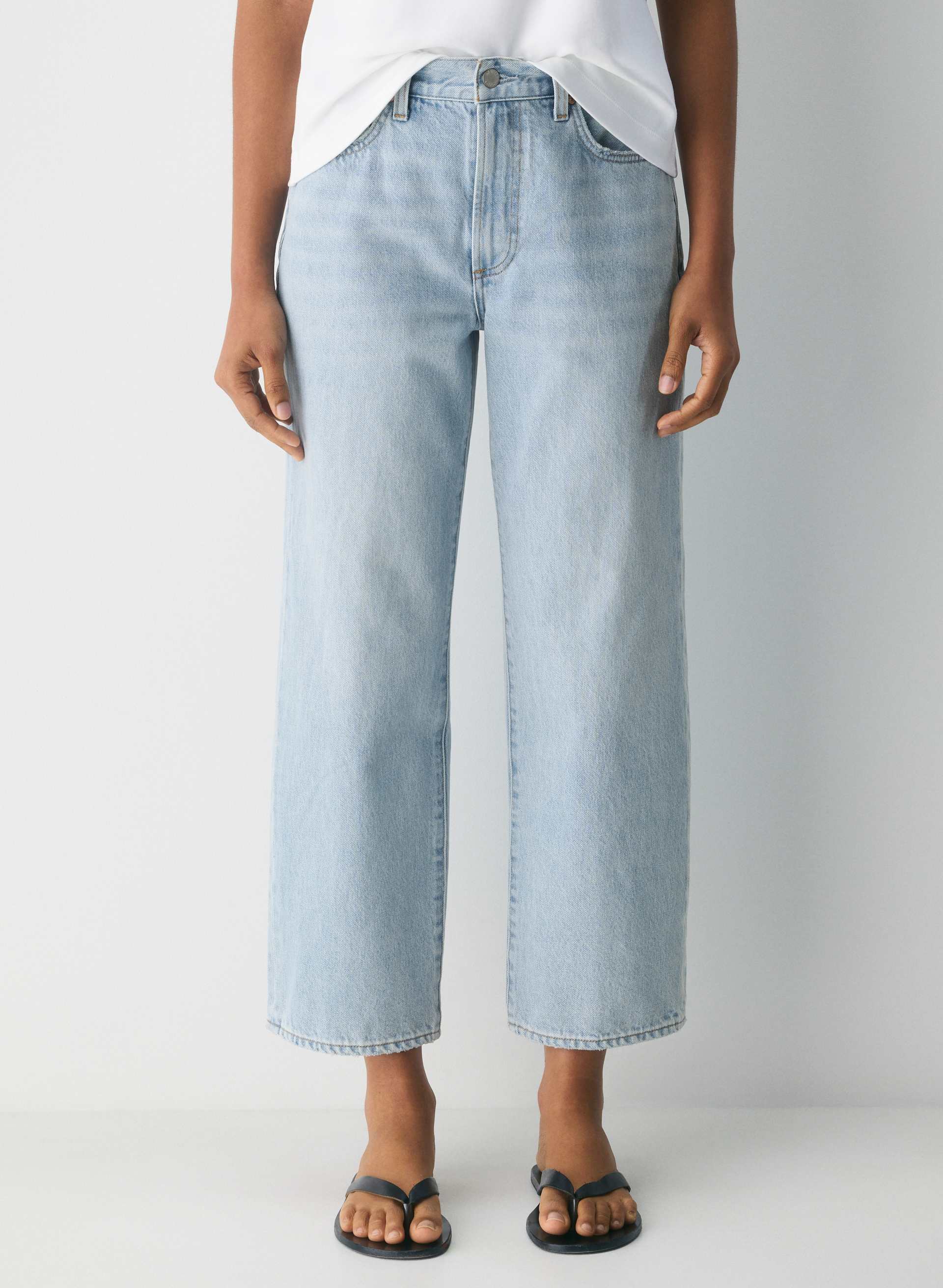 THE FARRAH HI-RISE WIDE ANKLE JEAN | Aritzia