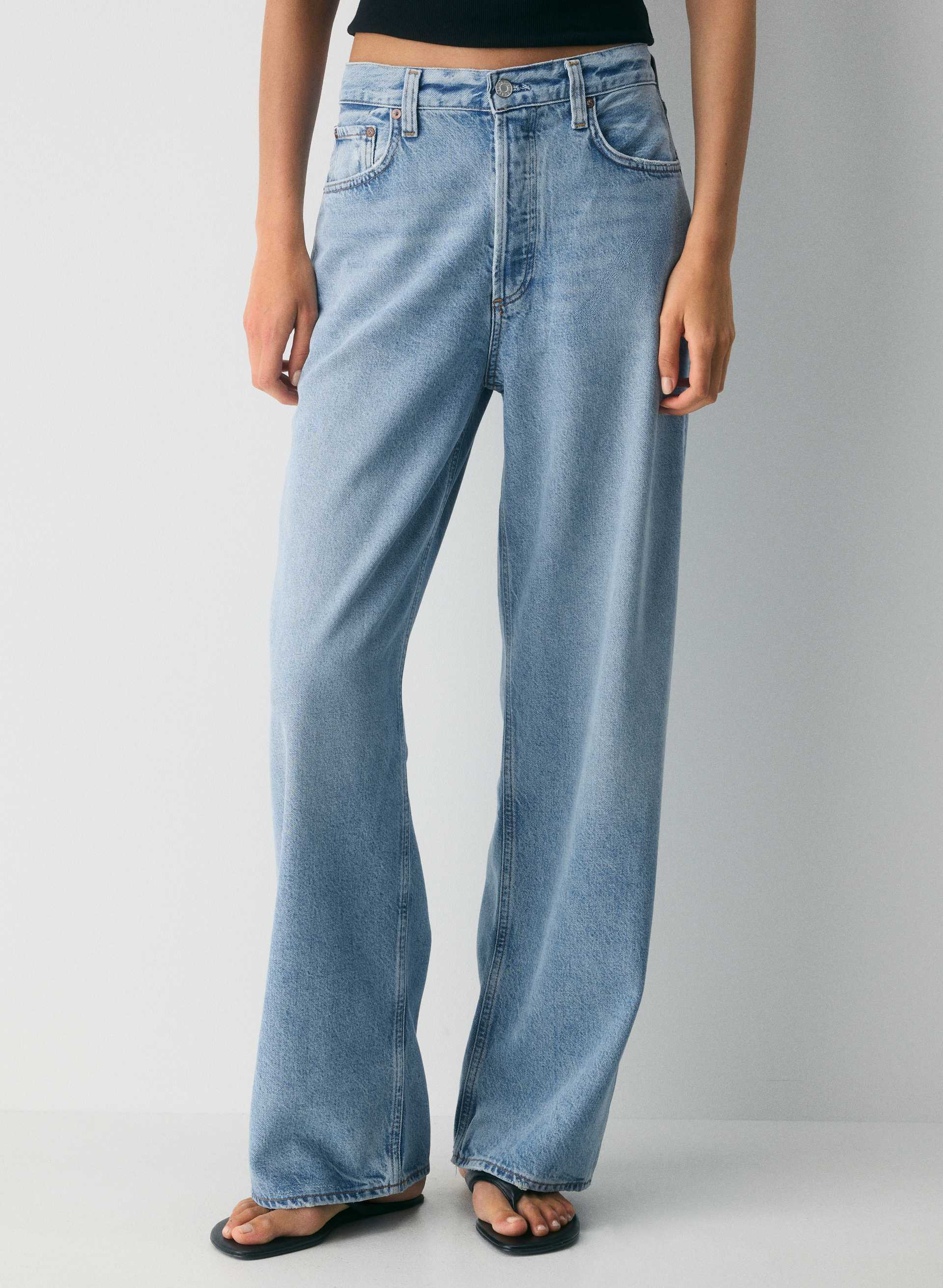LOW-SLUNG BAGGY JEAN | Aritzia