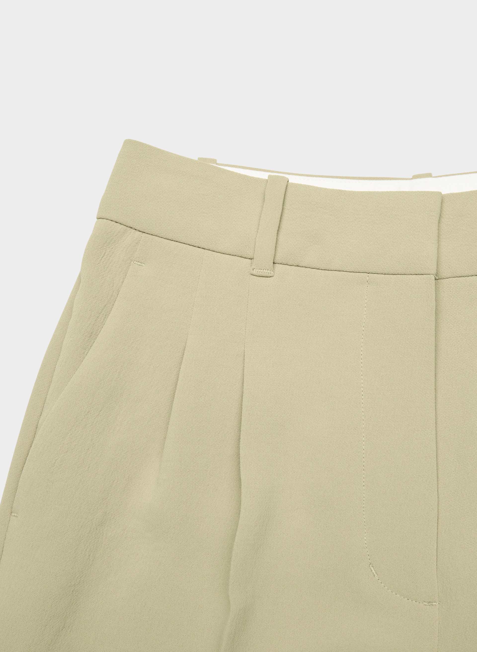 THE EFFORTLESS PANT™ CROPPED | Aritzia