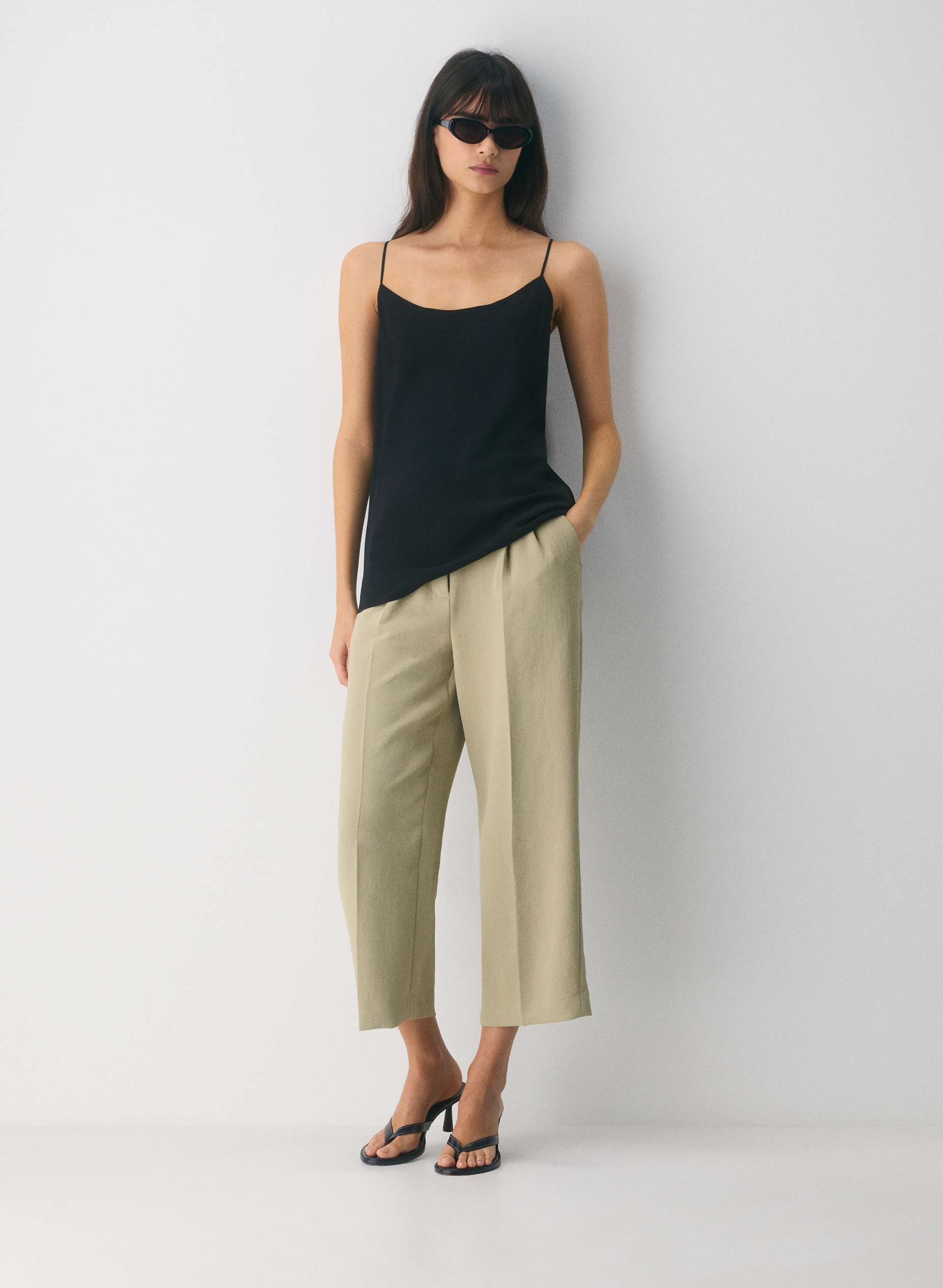 The Effortless Pant™ Cropped - Crepette™ | Aritzia US
