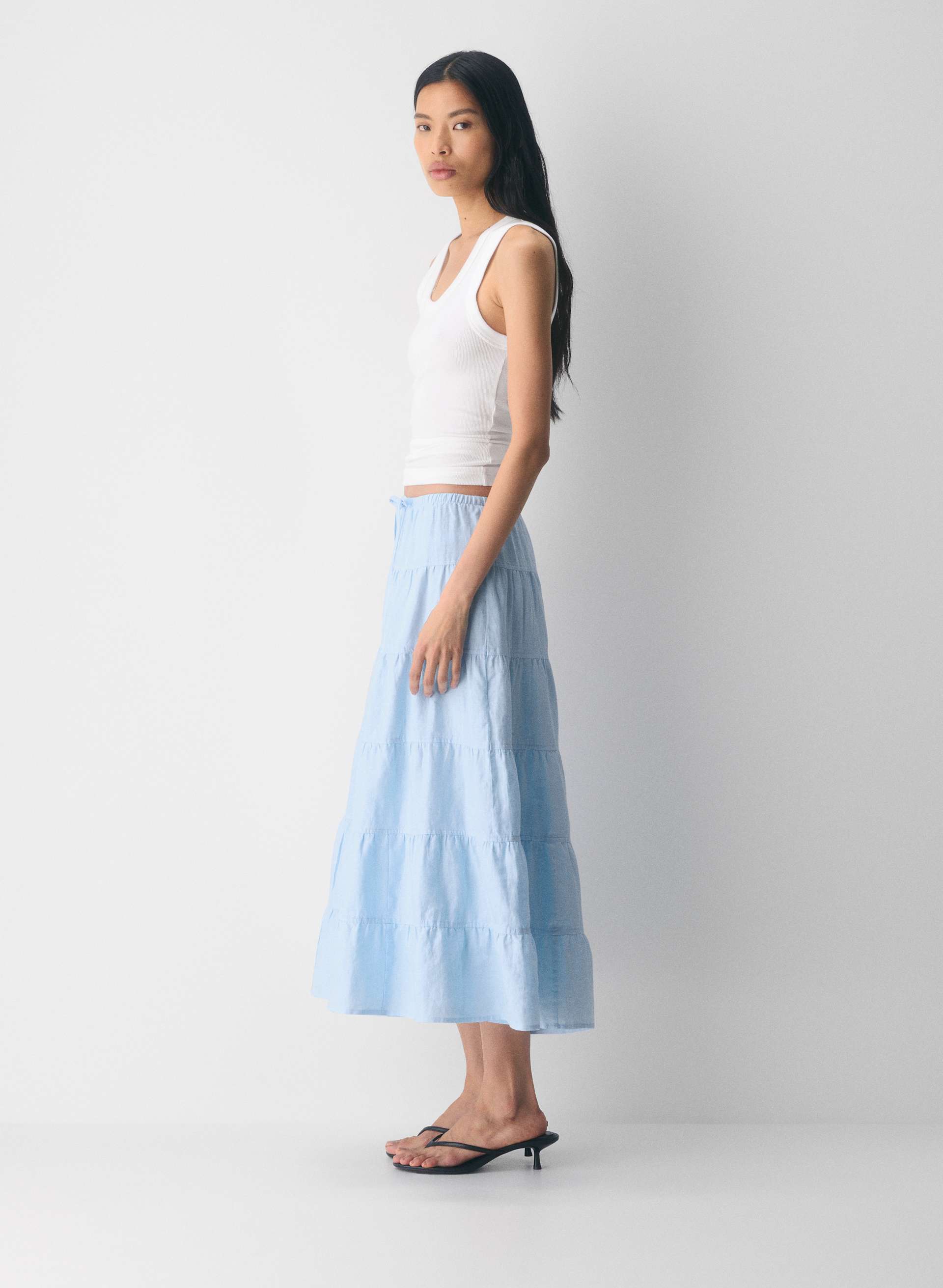 BOUQUET LINEN SKIRT | Aritzia