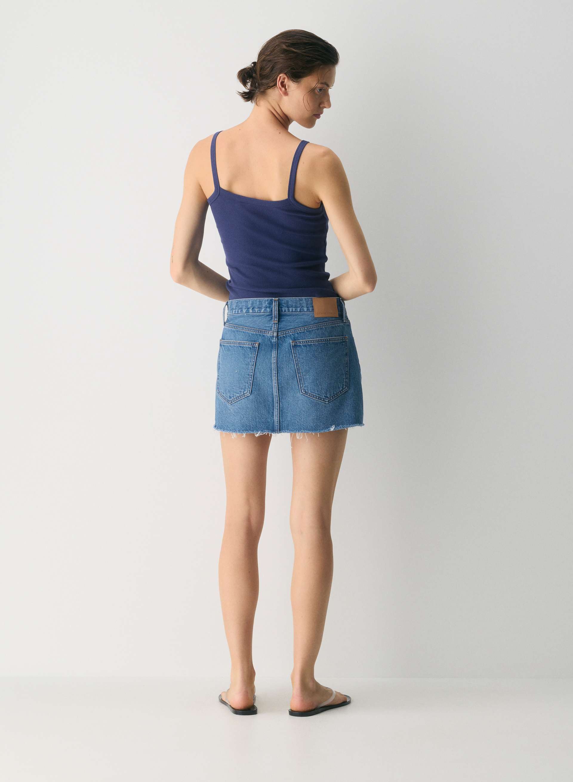 THE '90S RICCI DENIM SKIRT | Aritzia