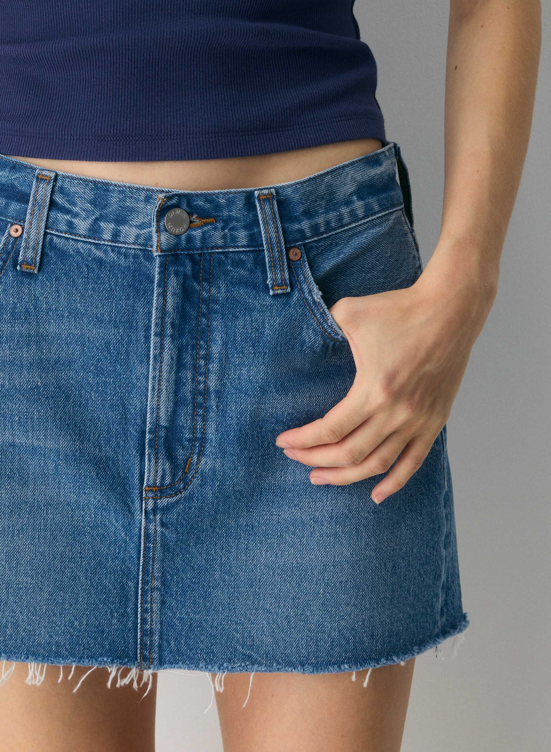 THE '90S RICCI DENIM SKIRT | Aritzia