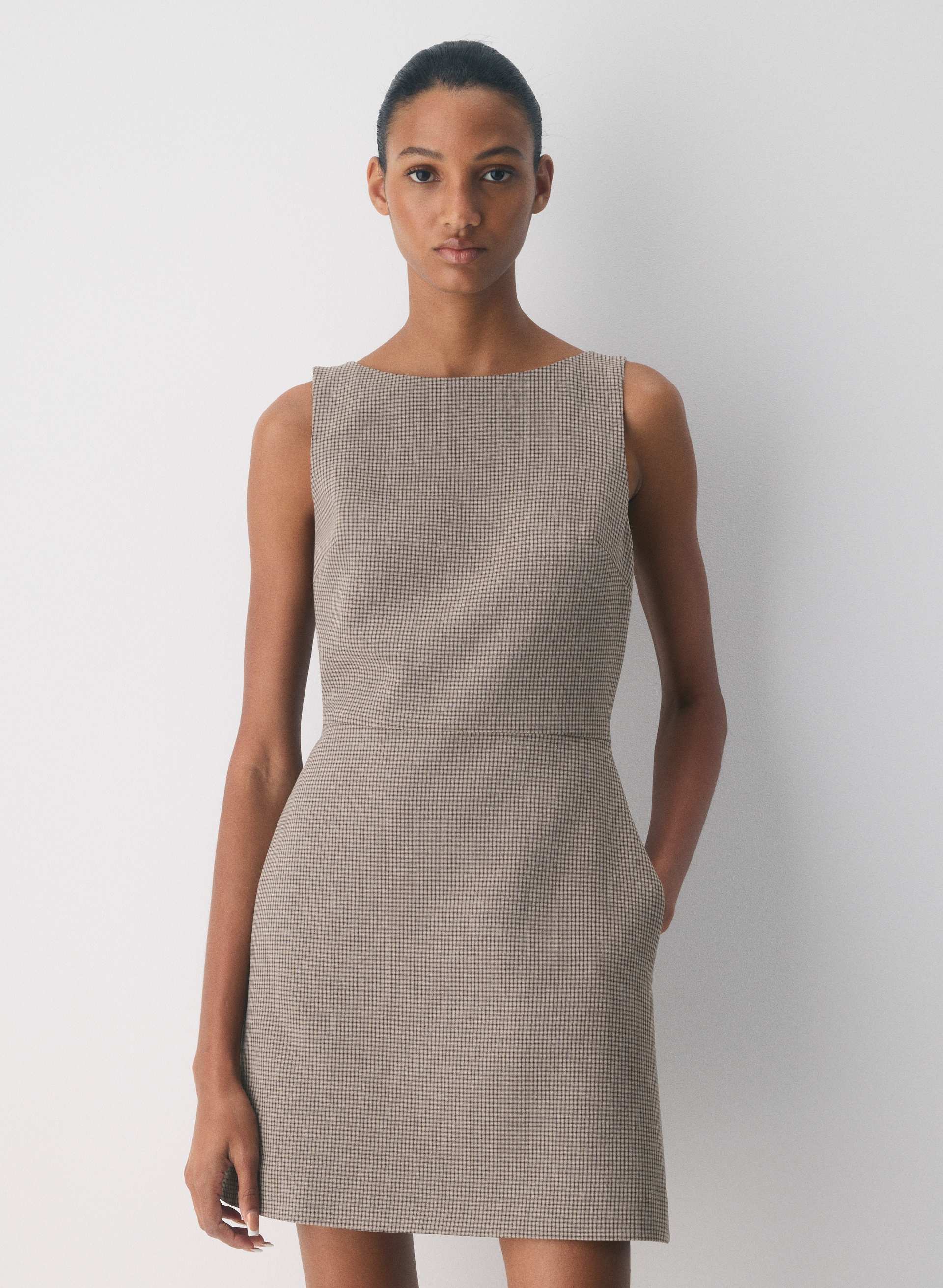 Aritzia Women's Bond Dress in Har Check Mc B/R M Br | 10 | Polyester/Viscose/Elastane