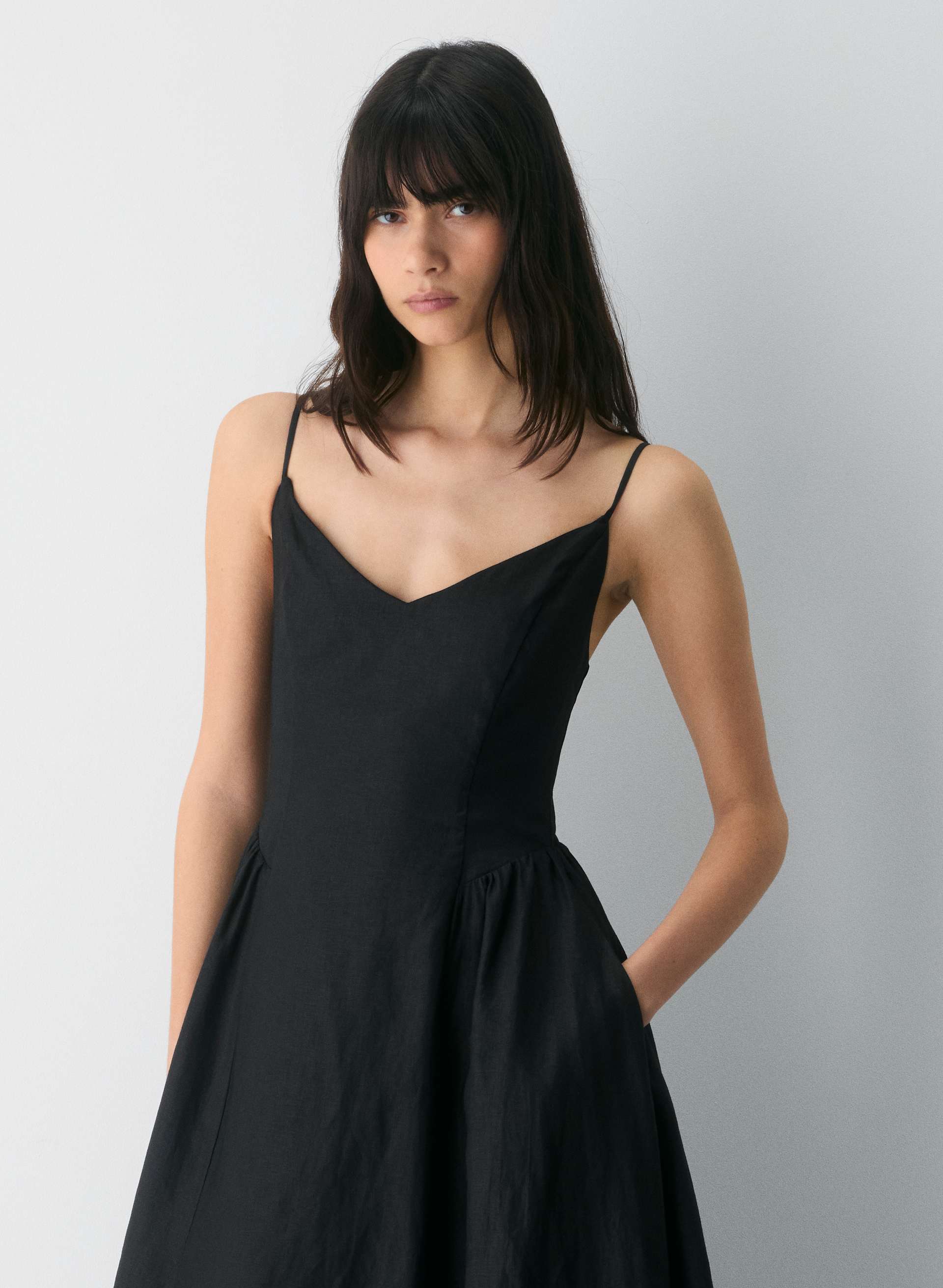TECHNIQUE LINEN DRESS | Aritzia