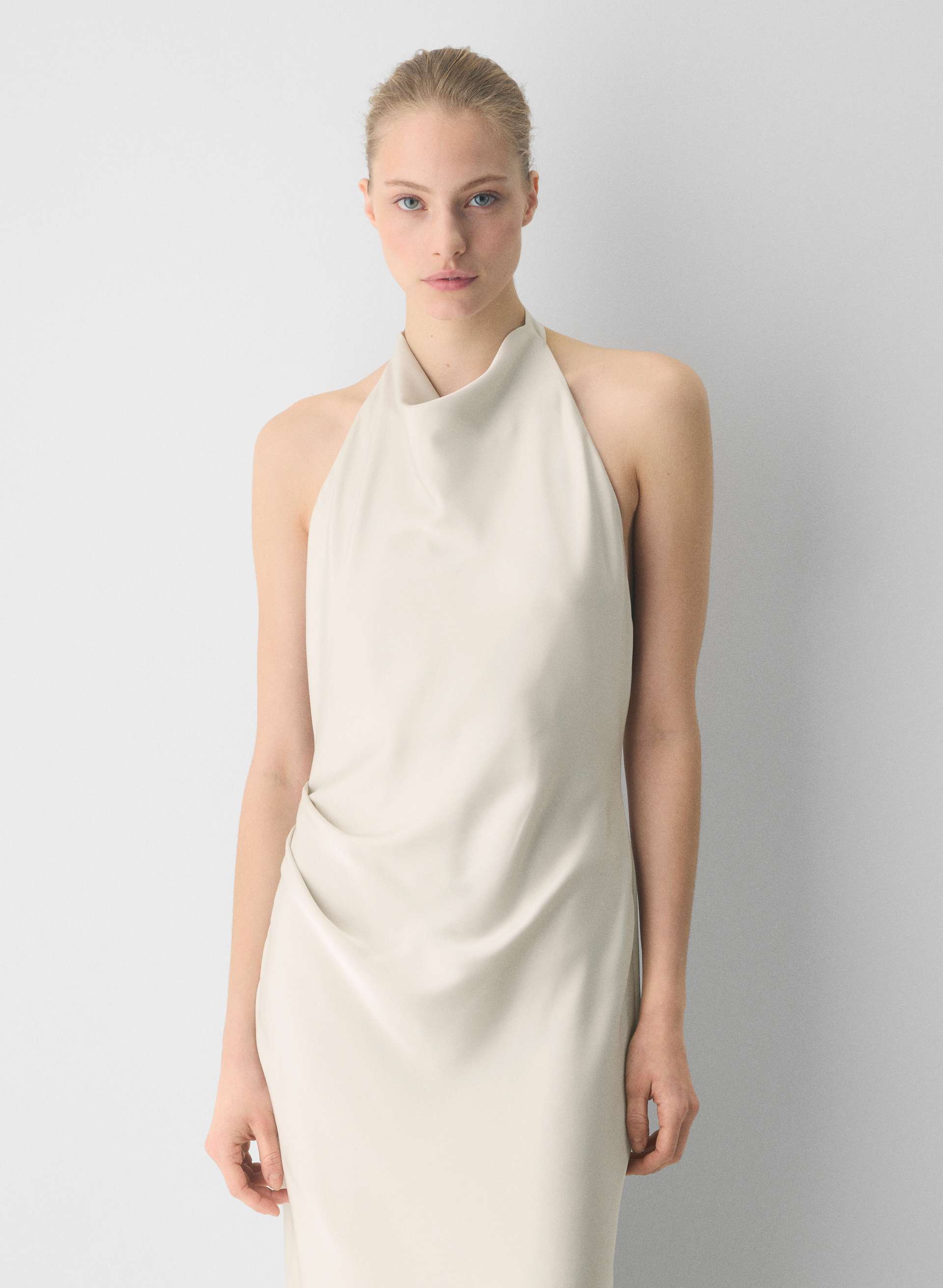 ROBE AUDIENCE MAXI BAIN-DE-SOLEIL EN SATIN | Aritzia