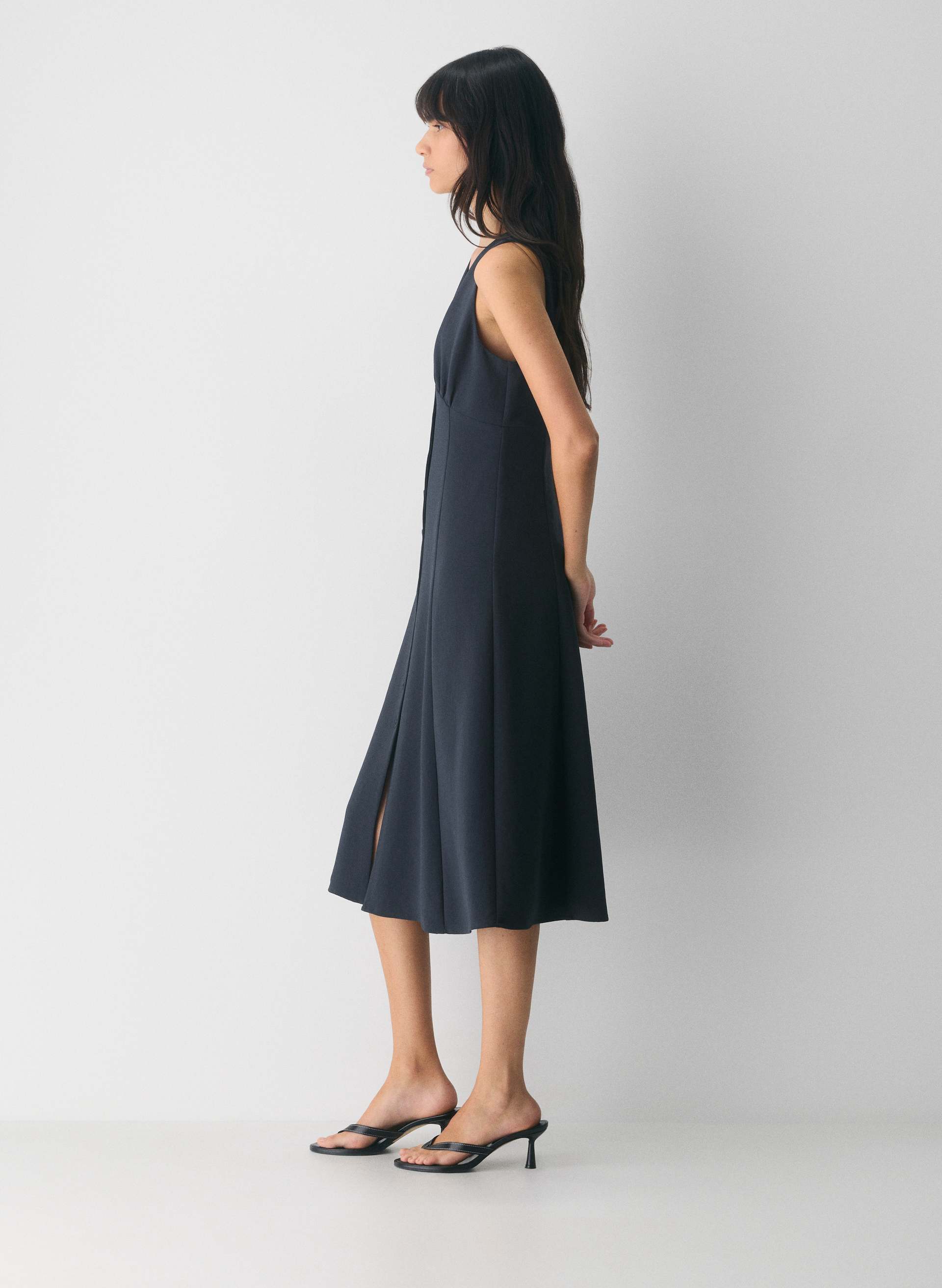 PAGODA DRESS | Aritzia