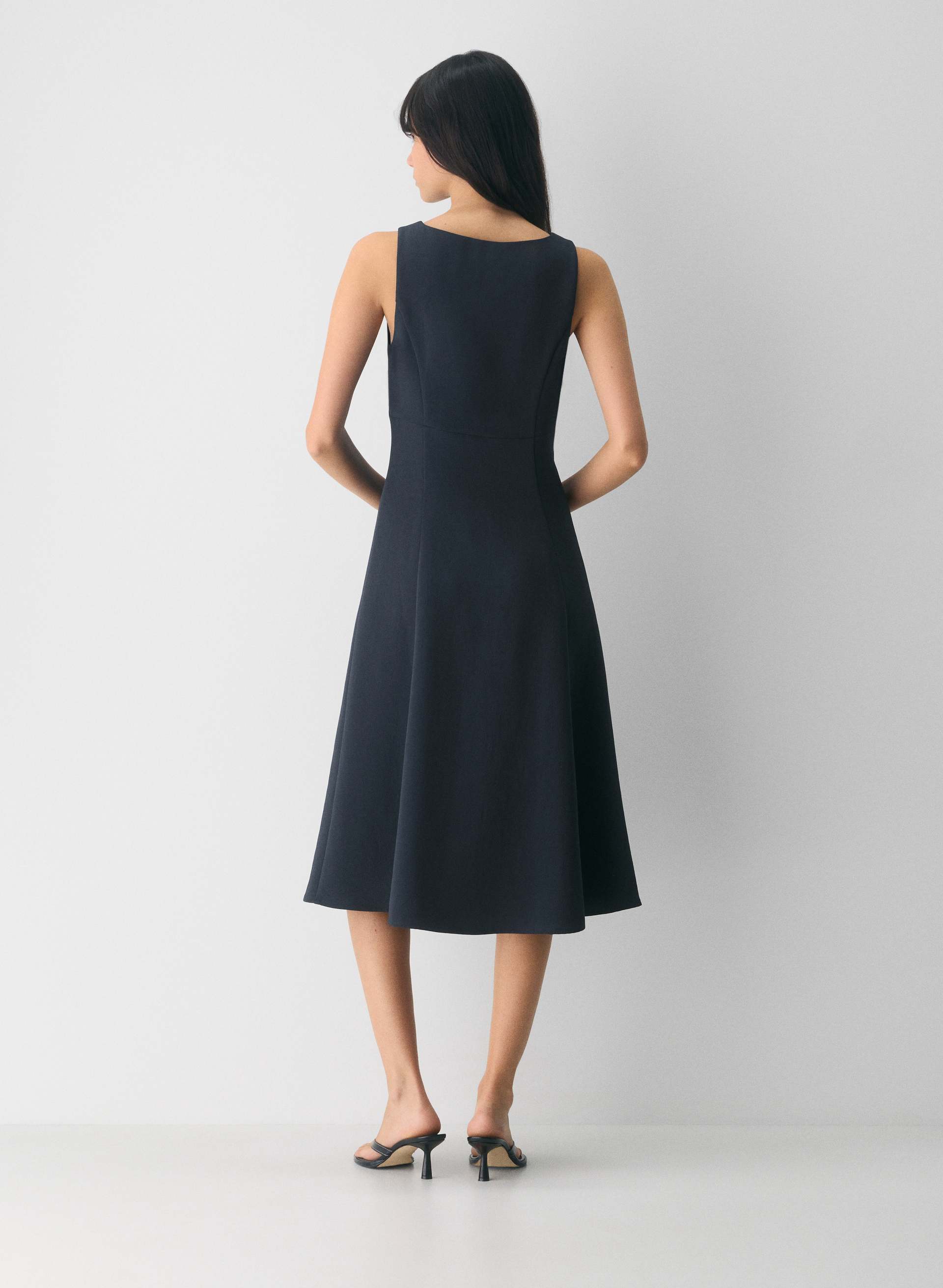 PAGODA DRESS | Aritzia