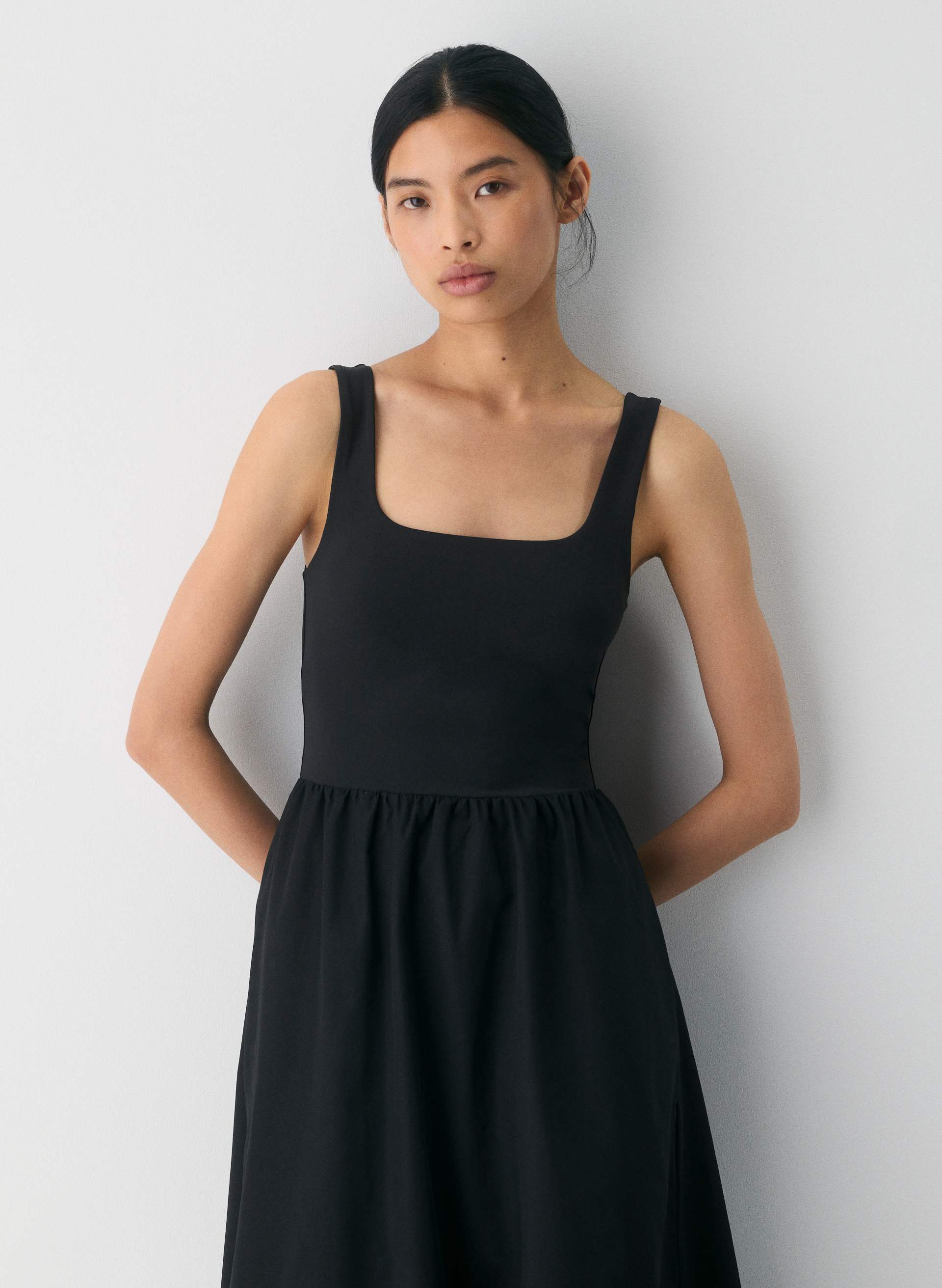 REVIVE POPLIN DRESS | Aritzia