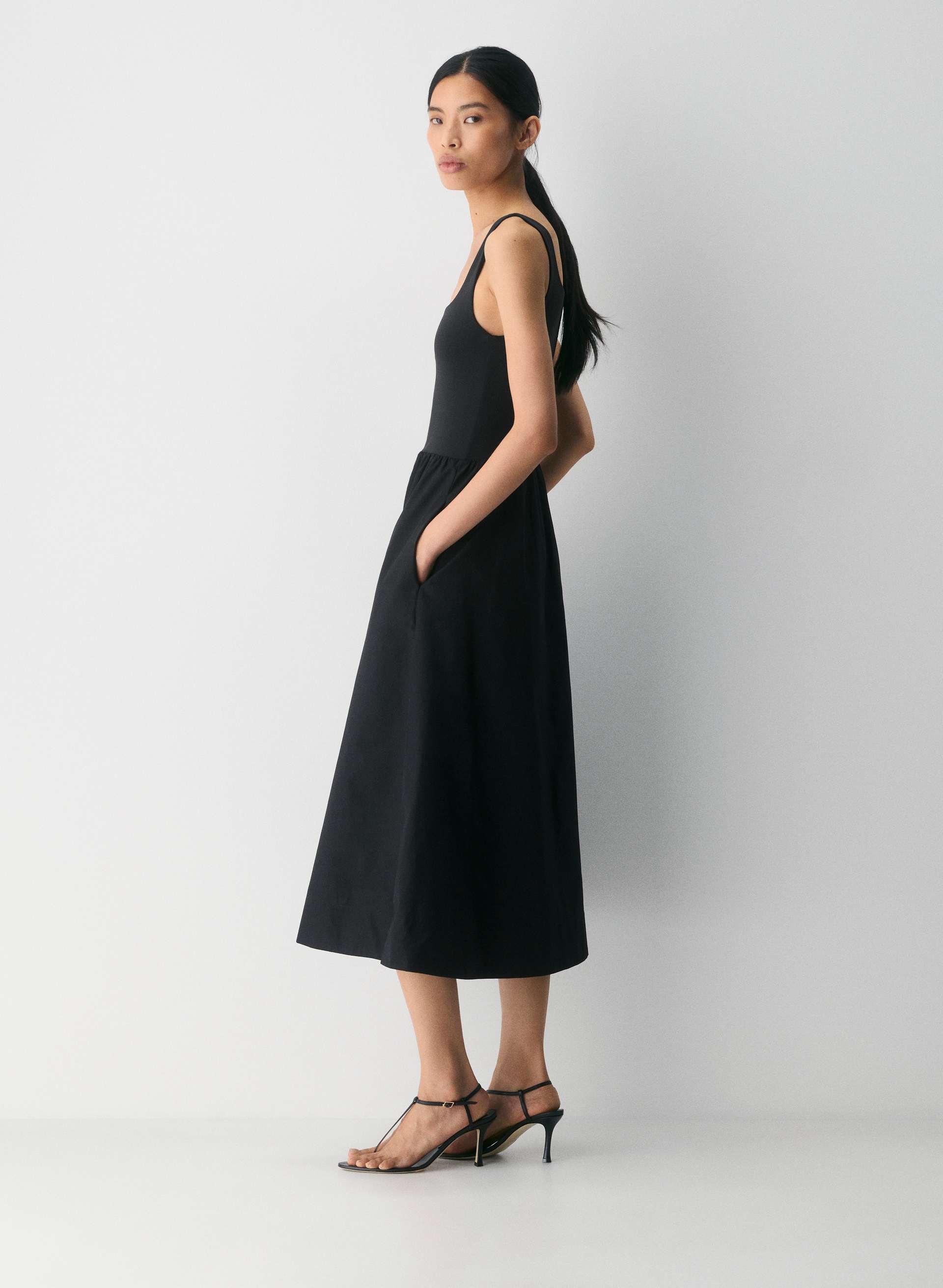 REVIVE POPLIN DRESS | Aritzia