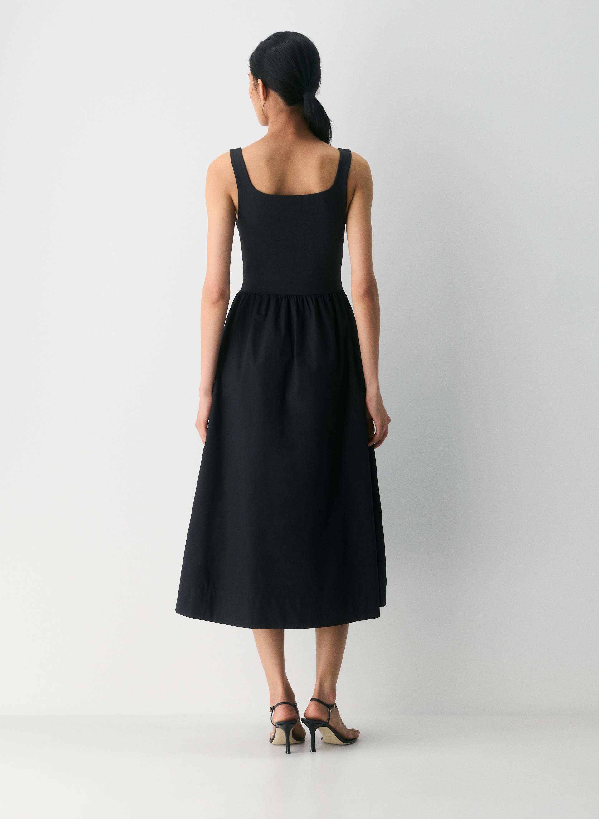 REVIVE POPLIN DRESS | Aritzia
