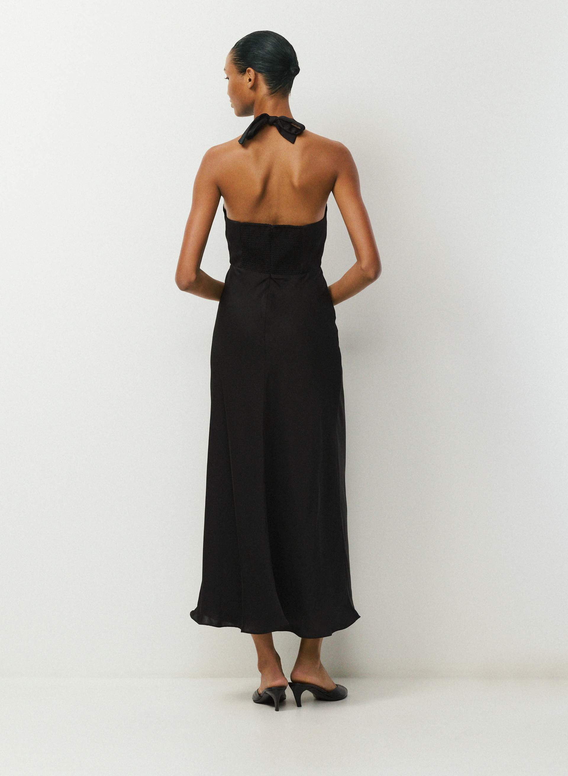 NIGHTSCAPE SATIN HALTER DRESS | Aritzia