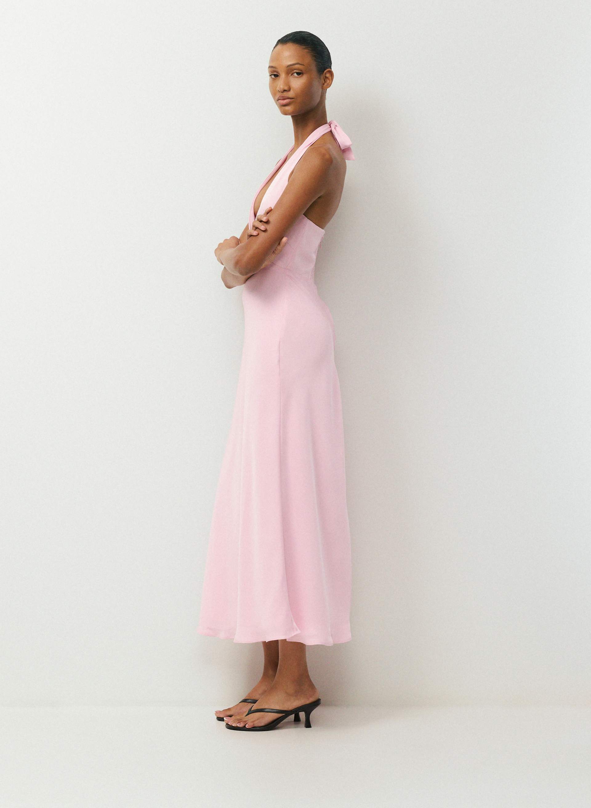 NIGHTSCAPE SATIN HALTER DRESS | Aritzia