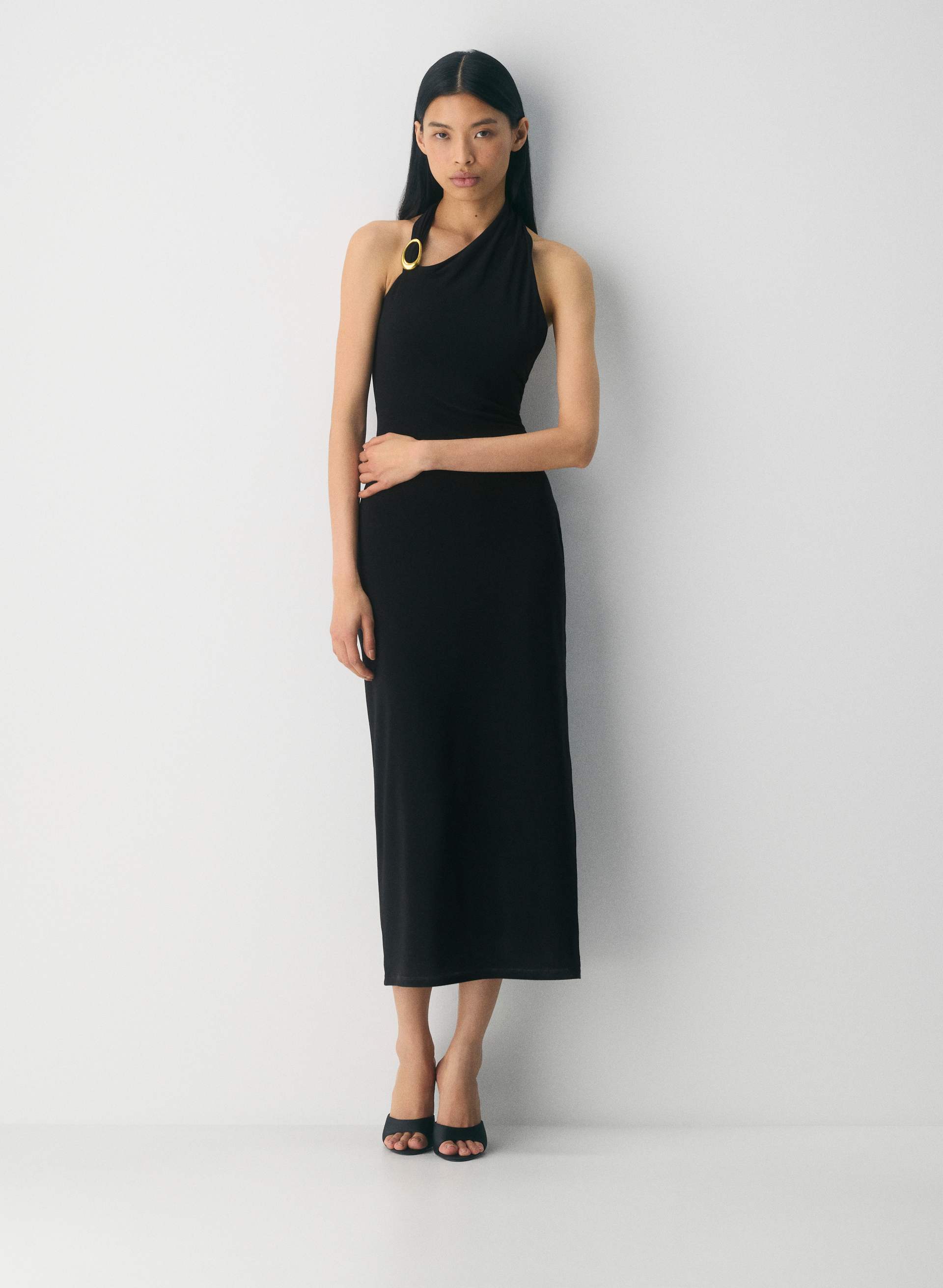 SMOOTH MATTER™ SHADOWPLAY HALTER DRESS | Aritzia