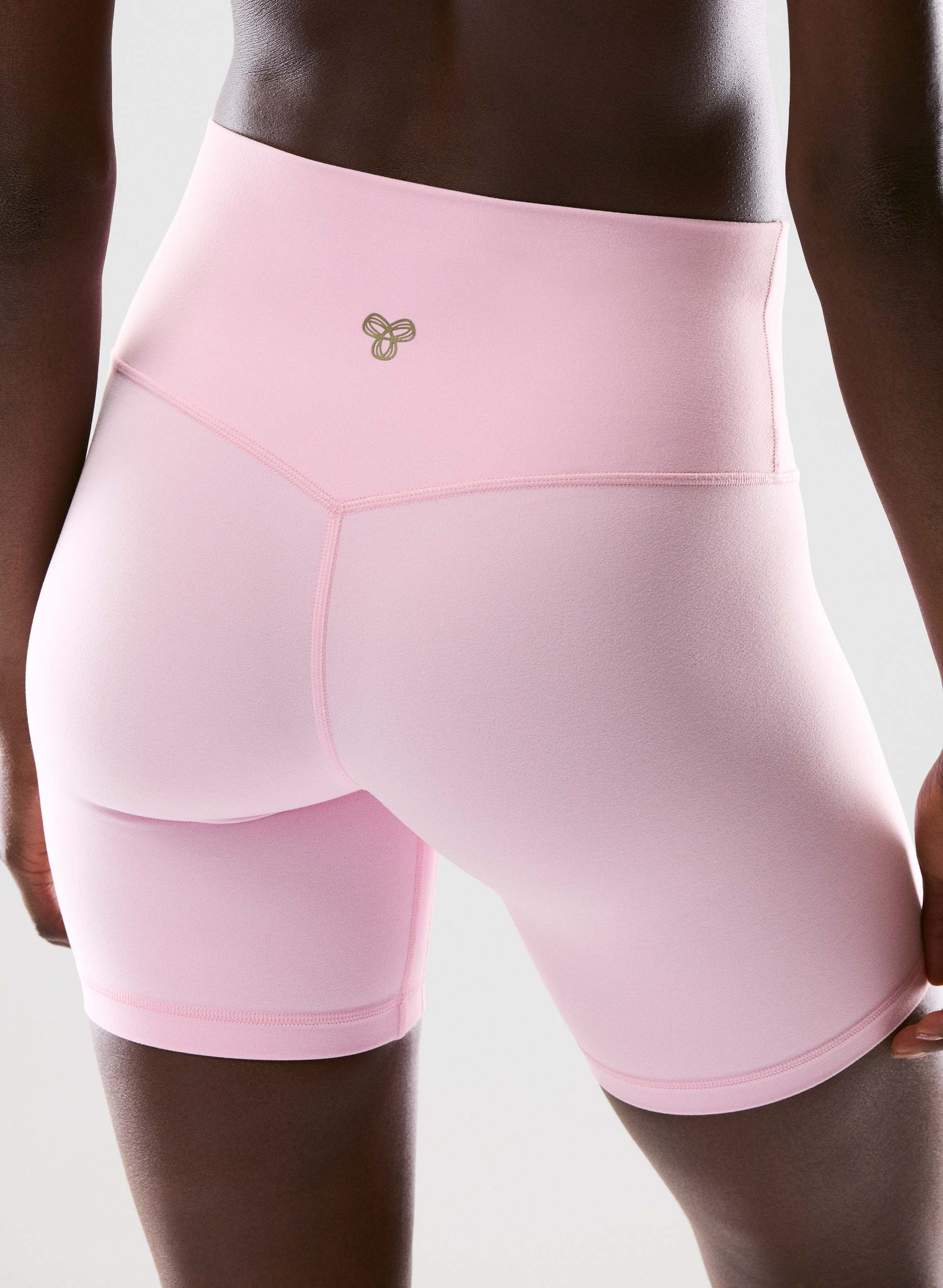 BUTTER CHEEKY HI-RISE 7" SHORT | Aritzia