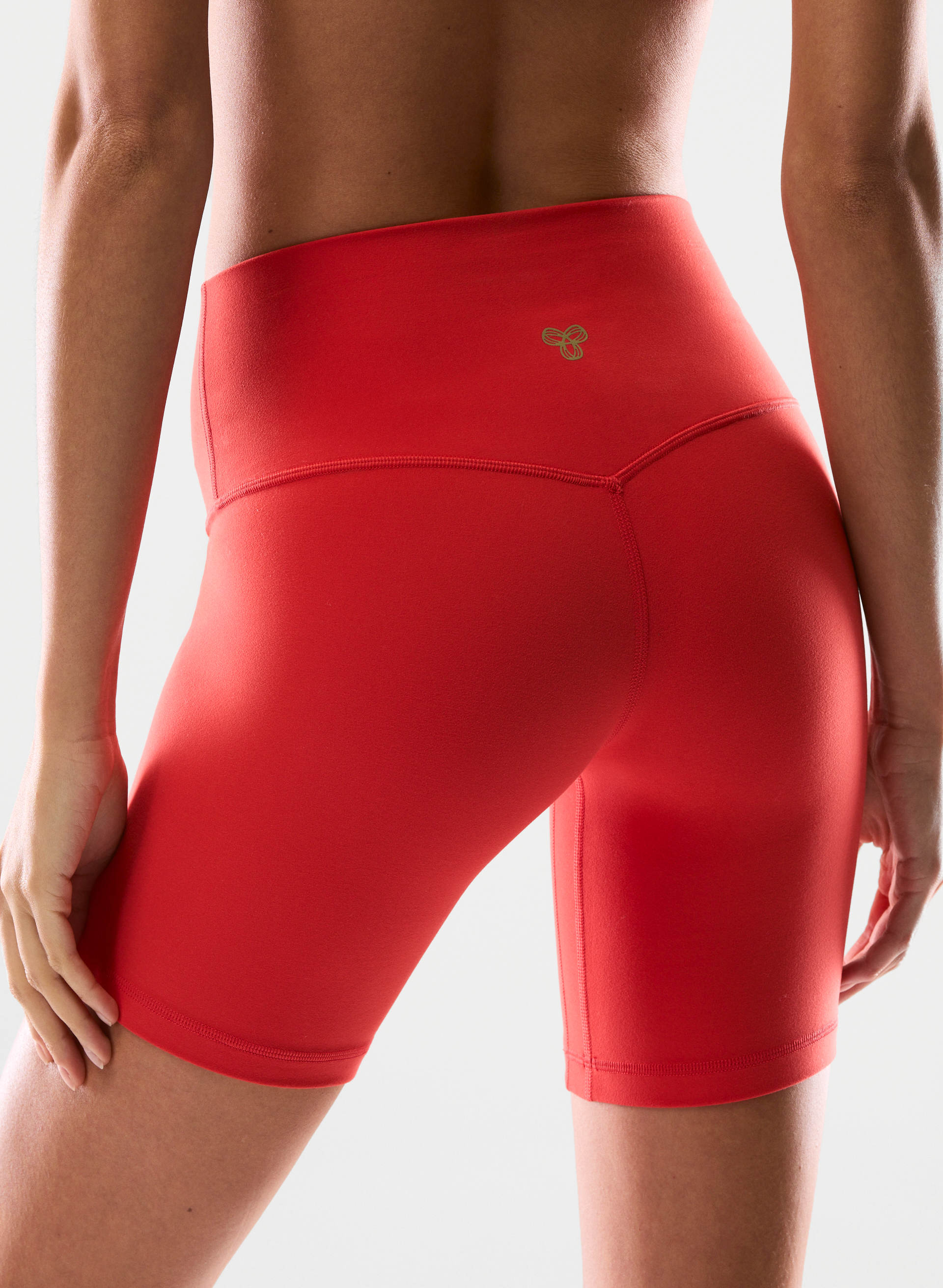 BUTTER CHEEKY HI-RISE 7" SHORT | Aritzia
