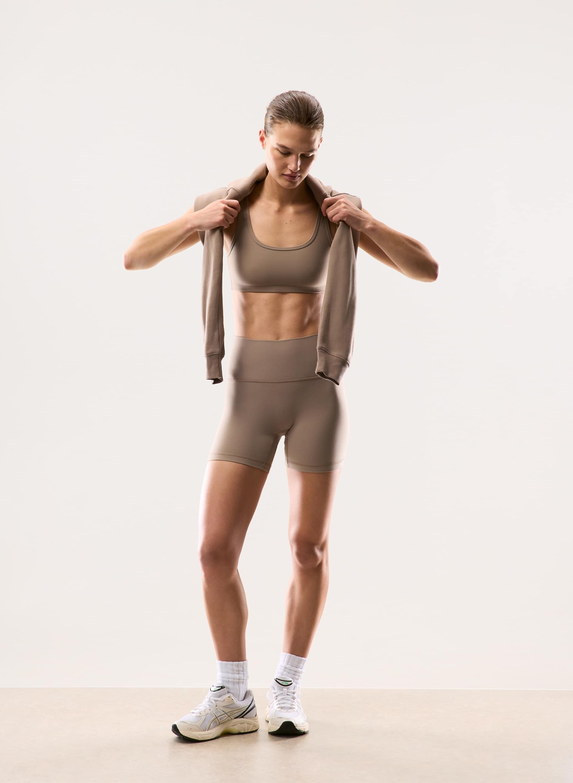  SHORT INFINITE 13 CM SCULPT. T. H. - BUTTER | Aritzia
