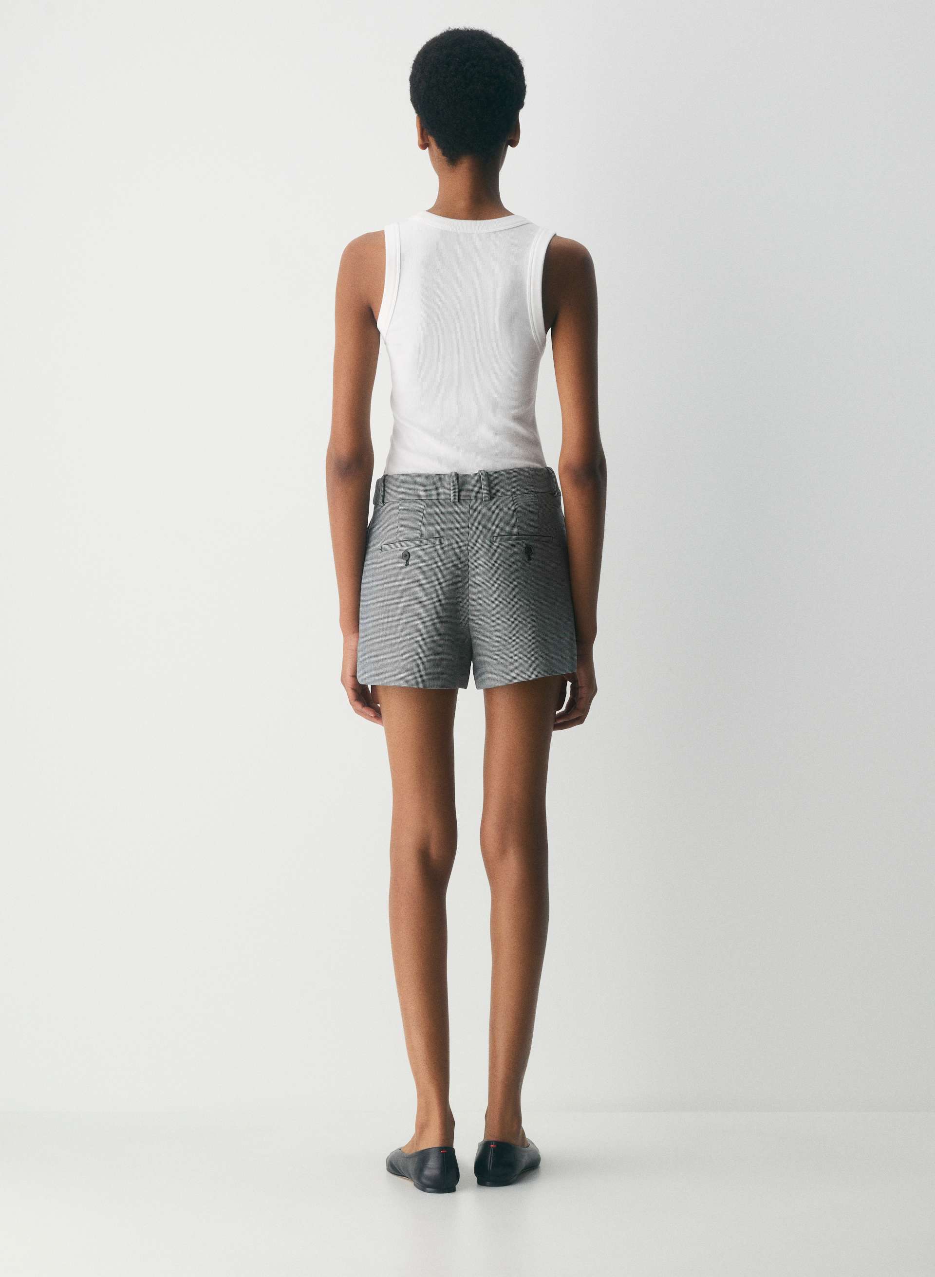 NEW AGENCY MINI SHORT | Aritzia