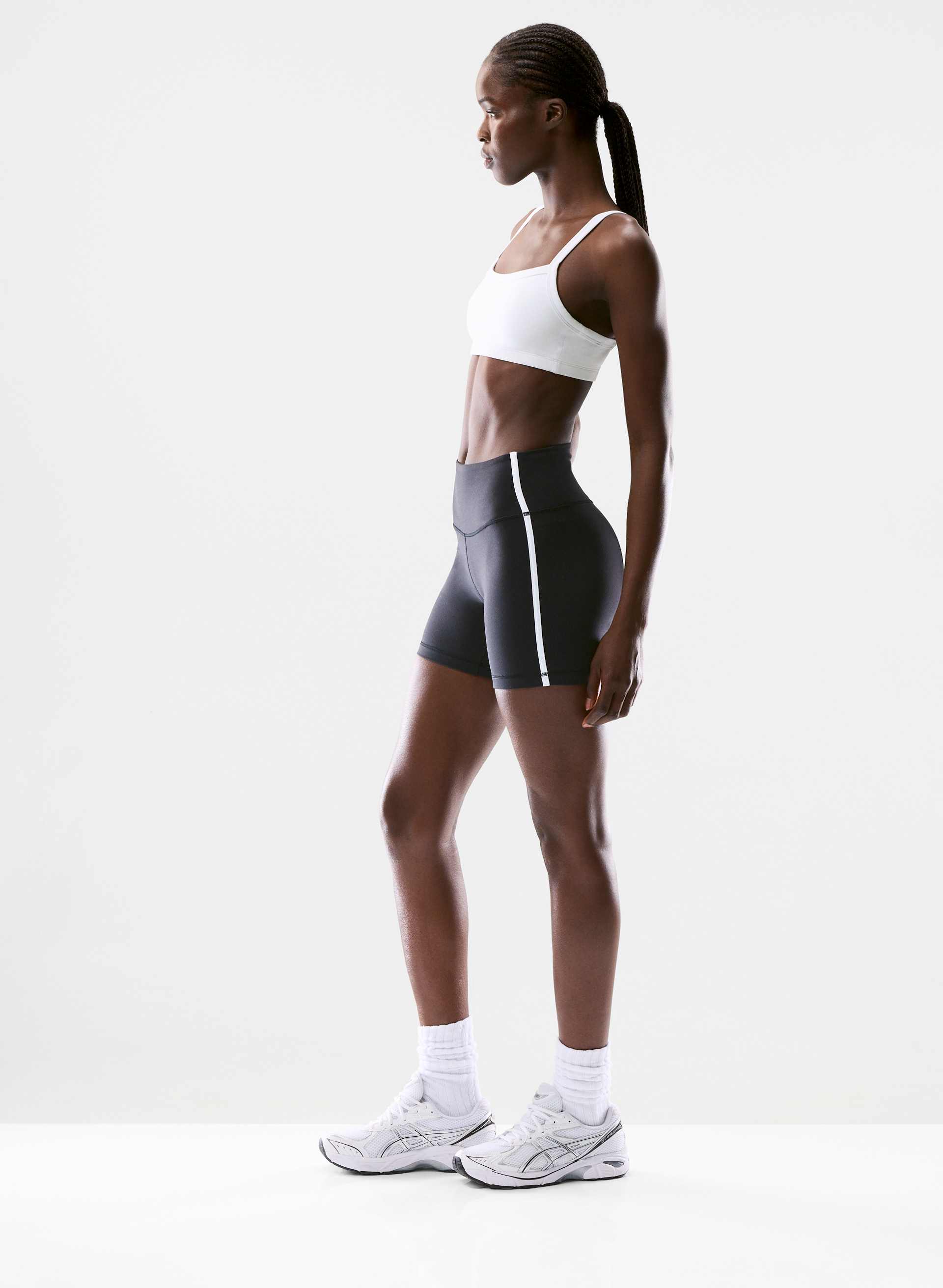 LIFE ATMOSPHERE HI-RISE 5" SHORT | Aritzia
