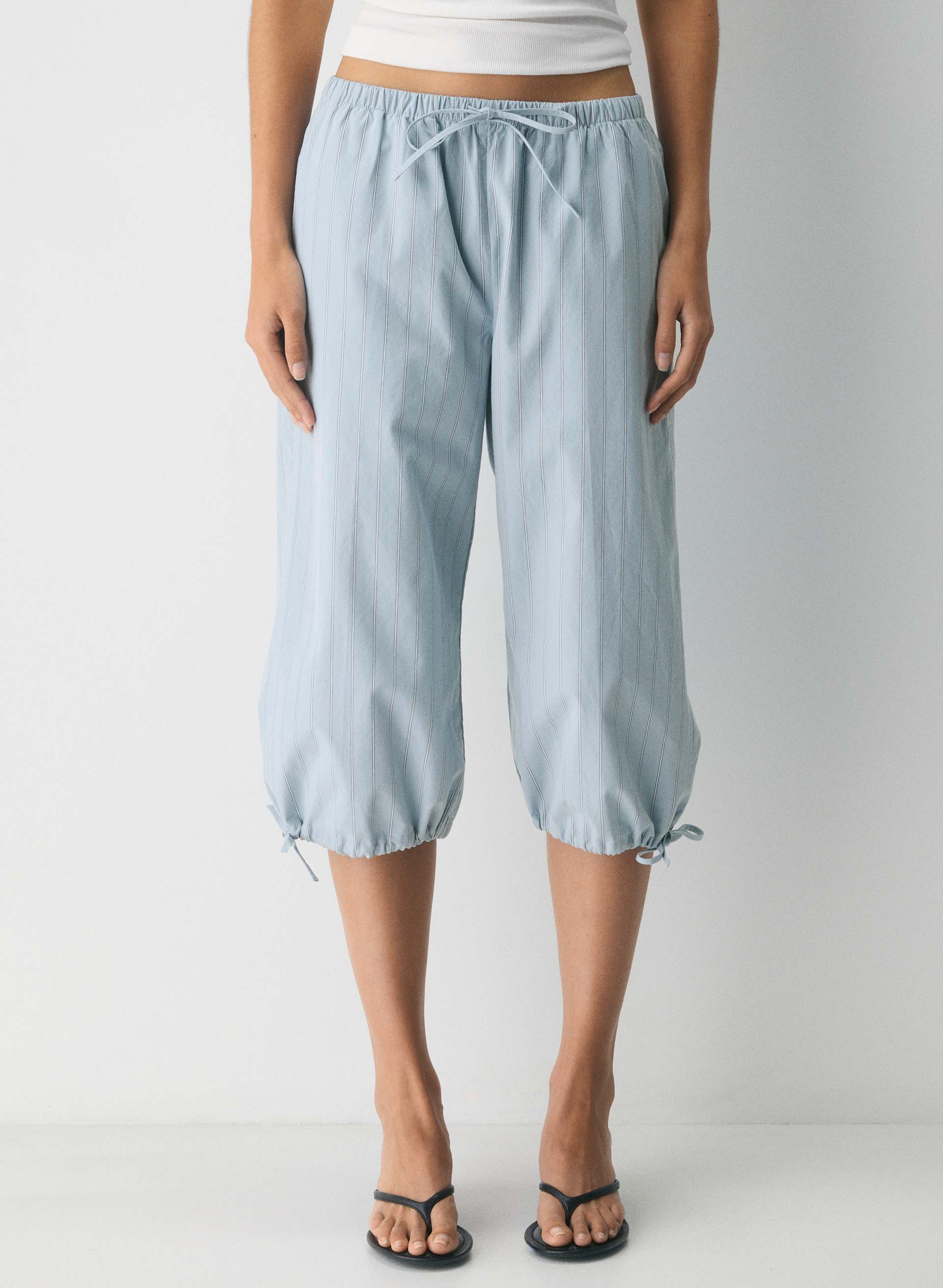 STEM CAPRI | Aritzia
