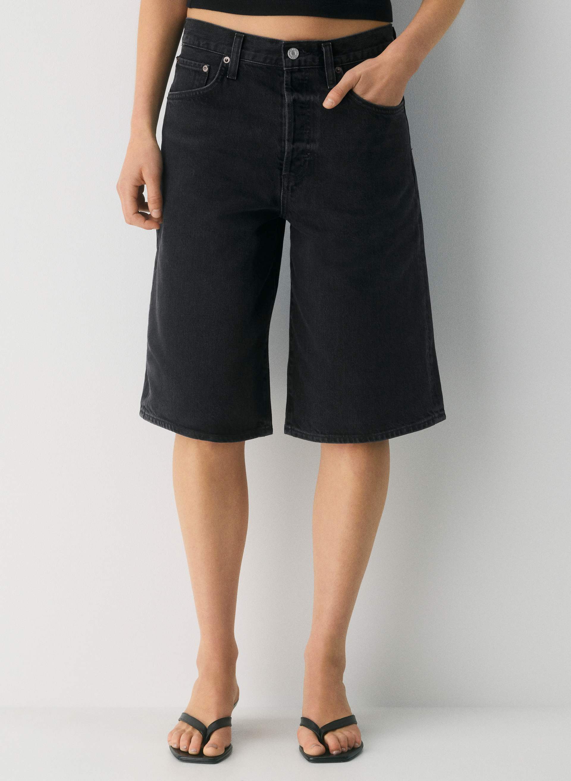 RAMONA SHORT | Aritzia