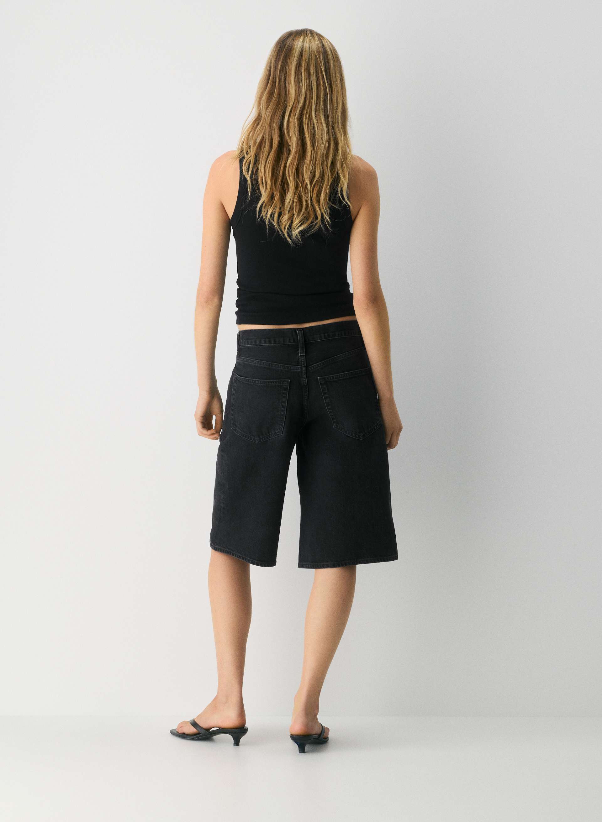 RAMONA SHORT | Aritzia