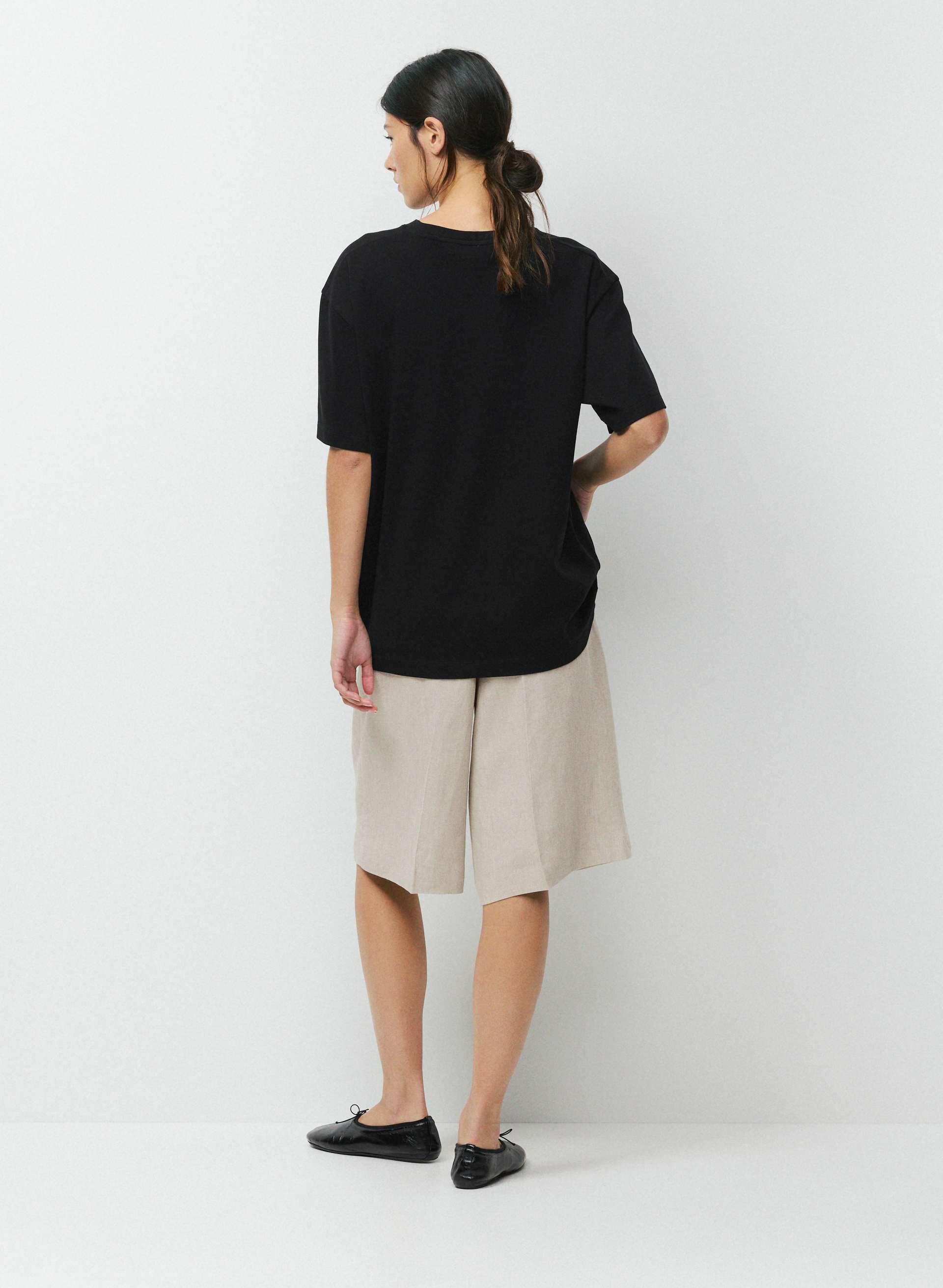 SHORT TOUCHPOINT | Aritzia
