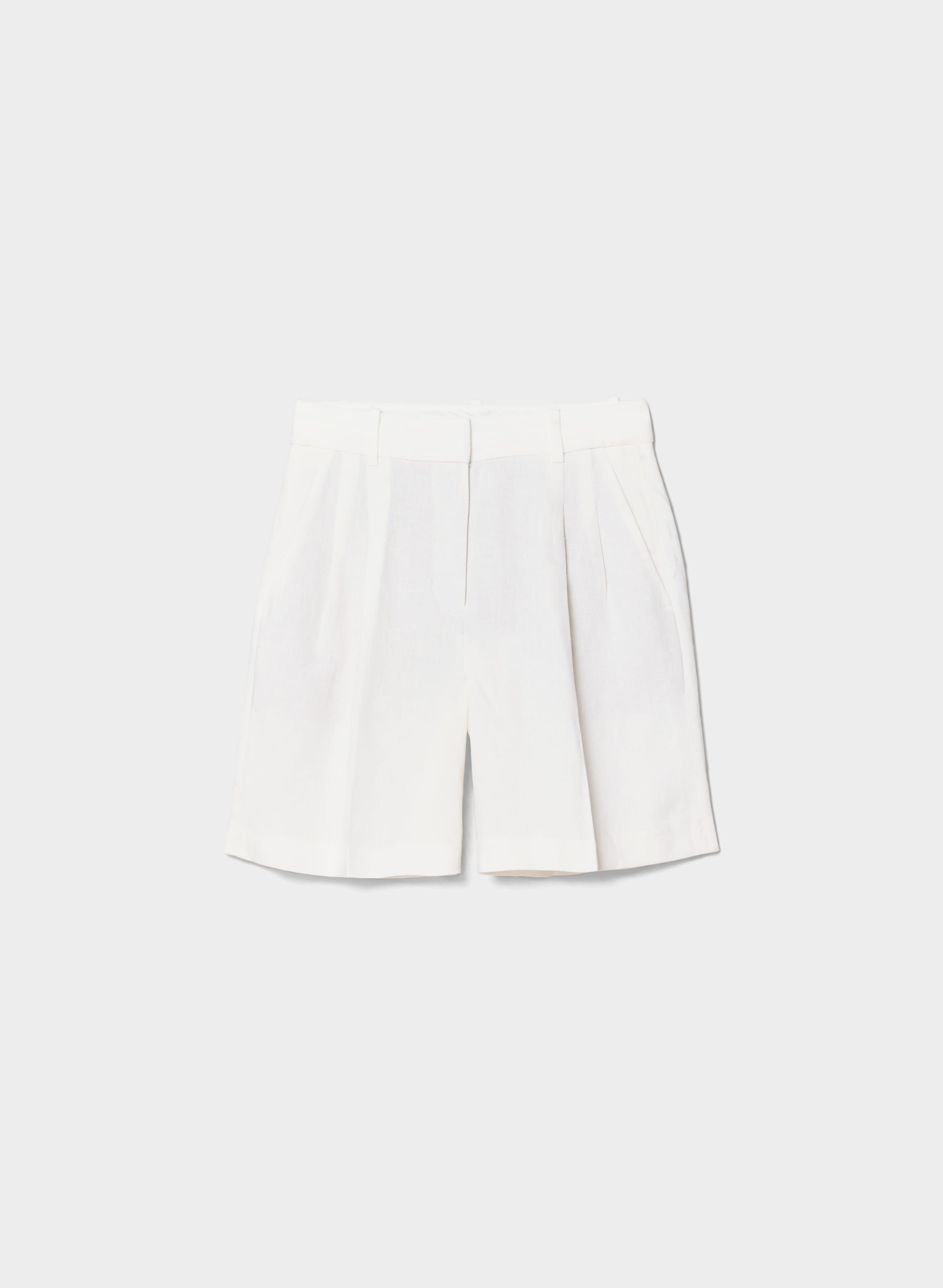 THE EFFORTLESS SHORT™ LONG | Aritzia