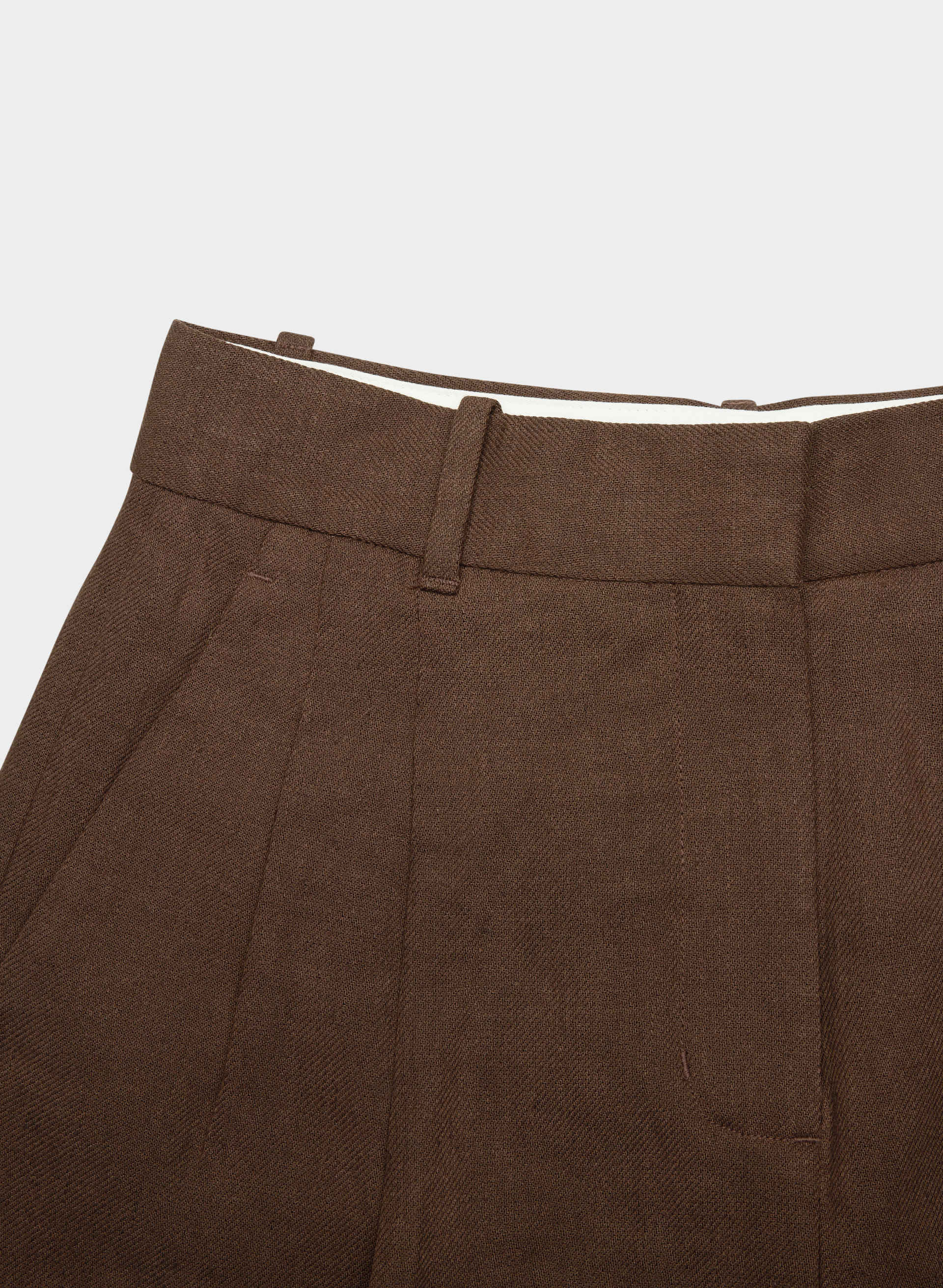 THE EFFORTLESS SHORT™ ABOVE-KNEE | Aritzia
