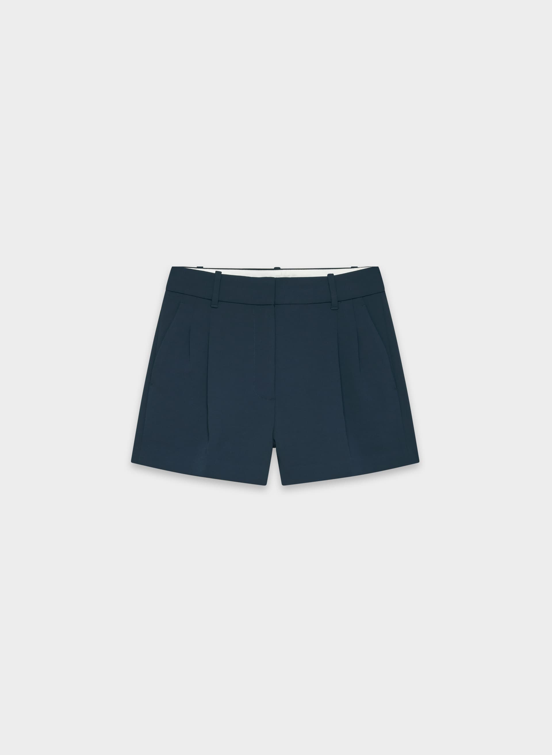 THE EFFORTLESS SHORT™ MINI | Aritzia