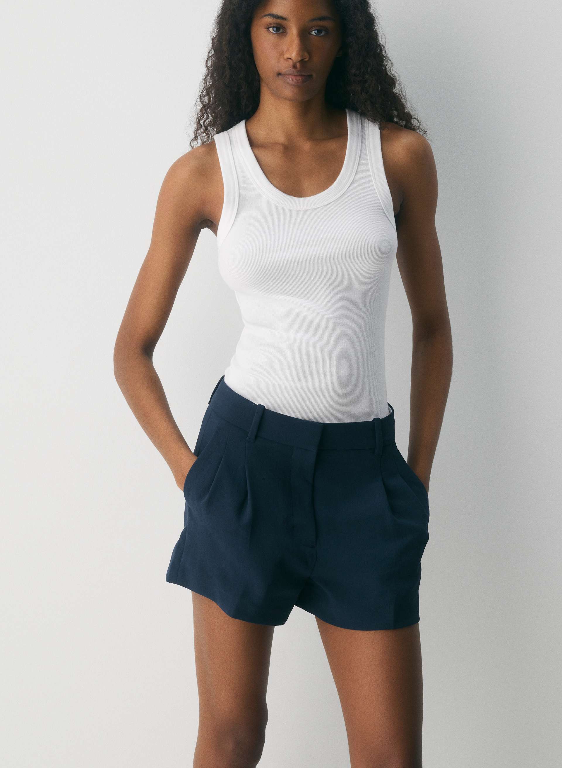 THE EFFORTLESS SHORT™ MINI | Aritzia