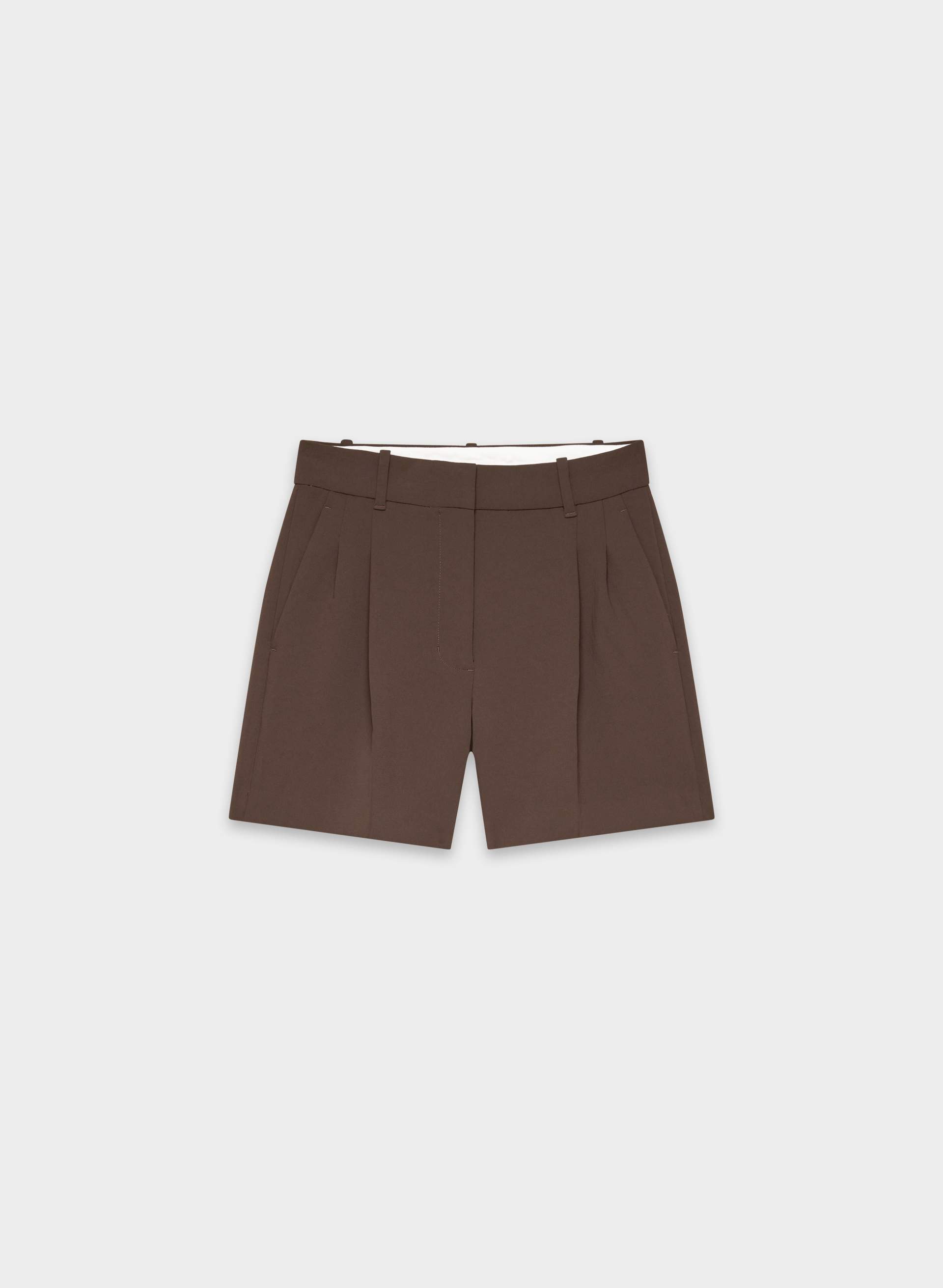 THE EFFORTLESS SHORT™ MID-THIGH | Aritzia