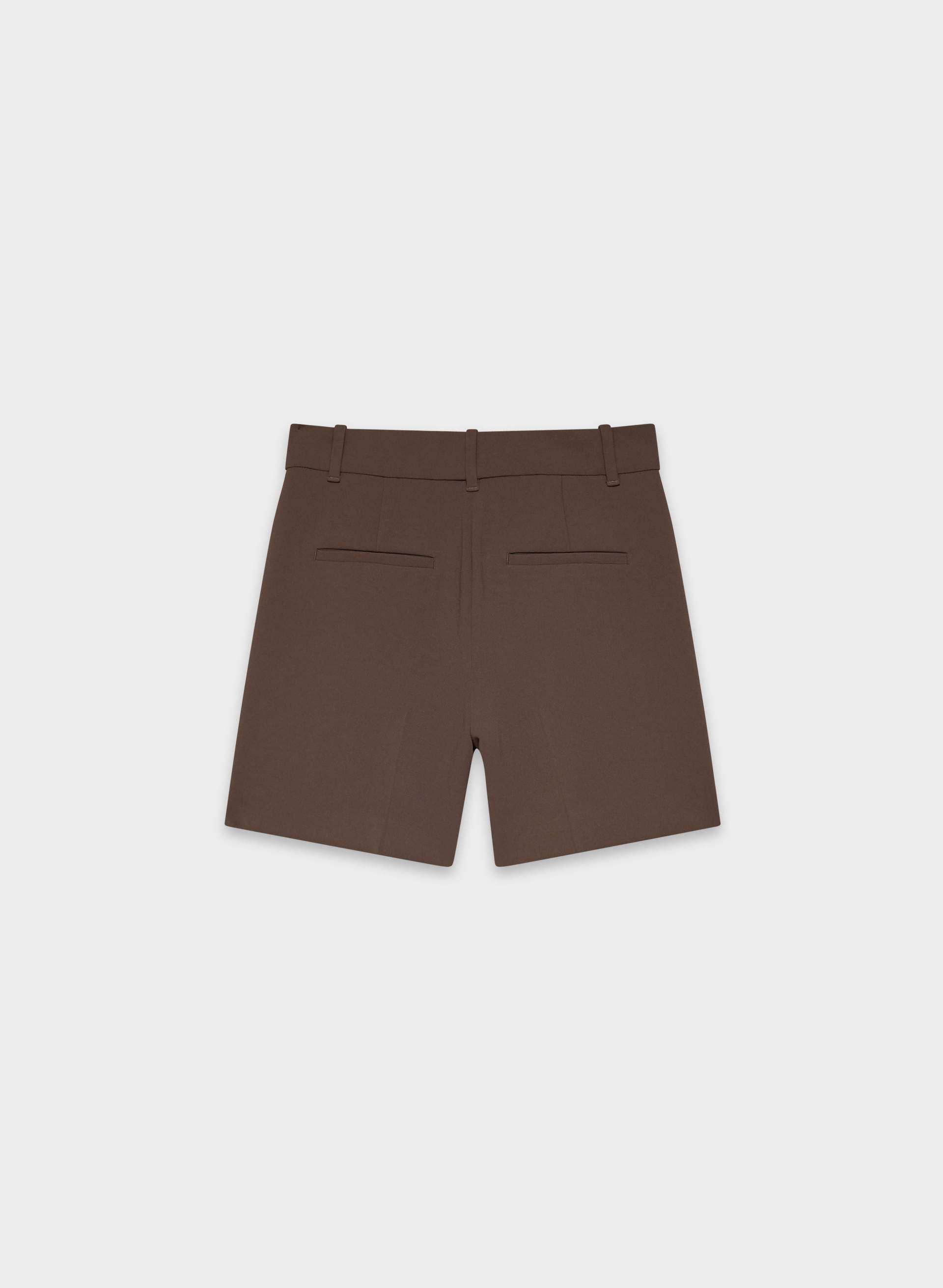 THE EFFORTLESS SHORT™ MID-THIGH | Aritzia