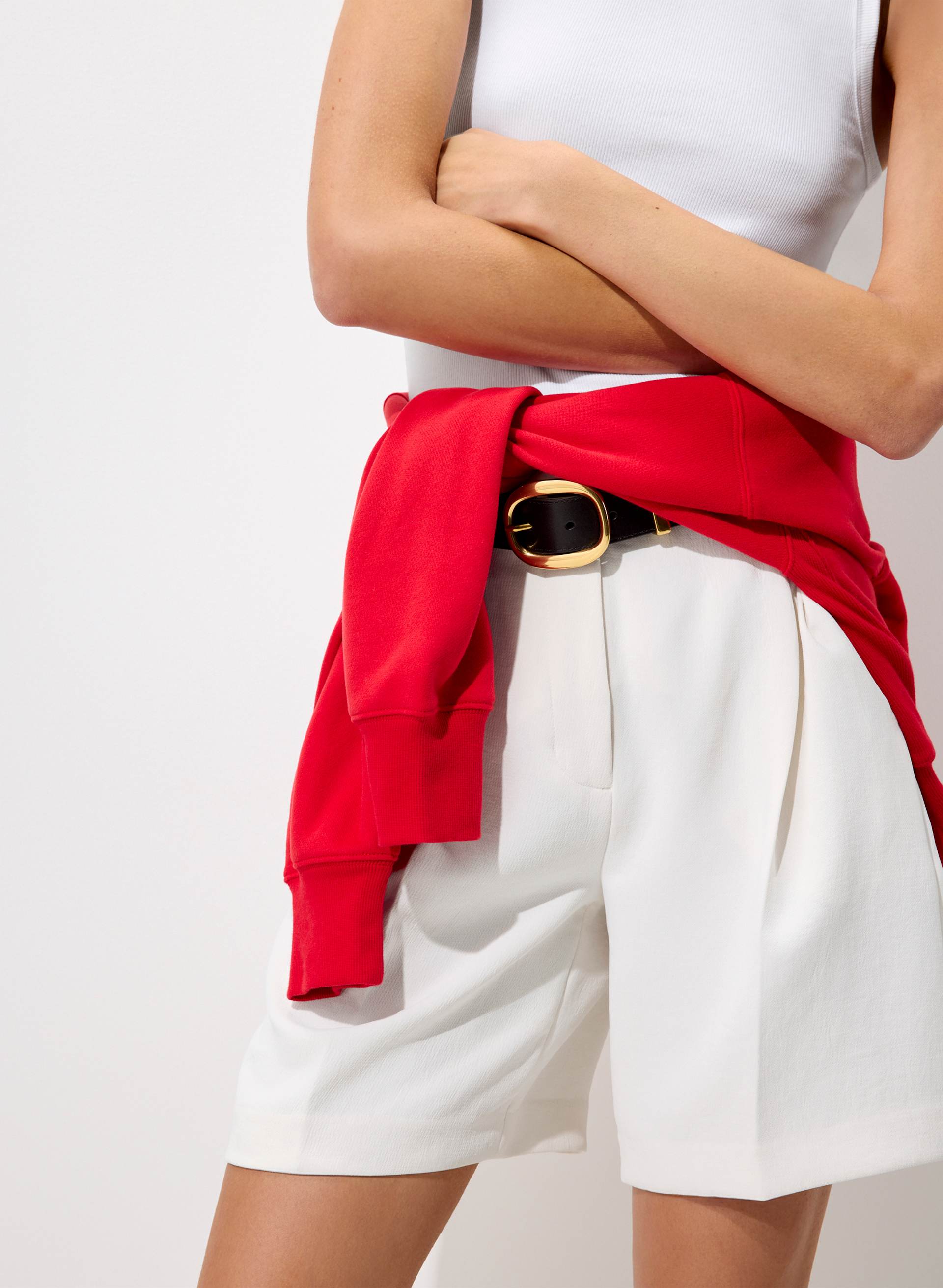 CEINTURE LIFETIME LARGE - CUIR LAITON MASSIF | Aritzia