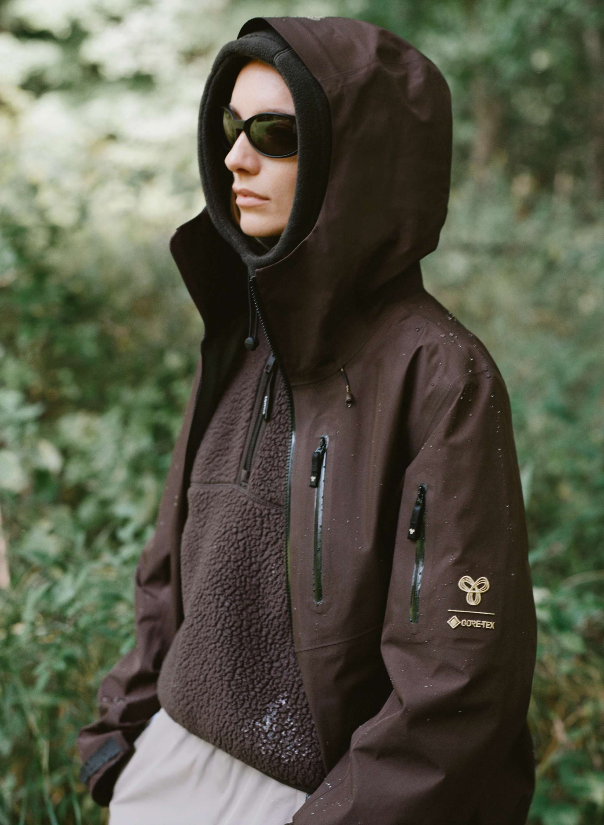 GORE-TEX® FACTOR JACKET - 3-layer waterproof and windproof GORE-TEX® jacket. 