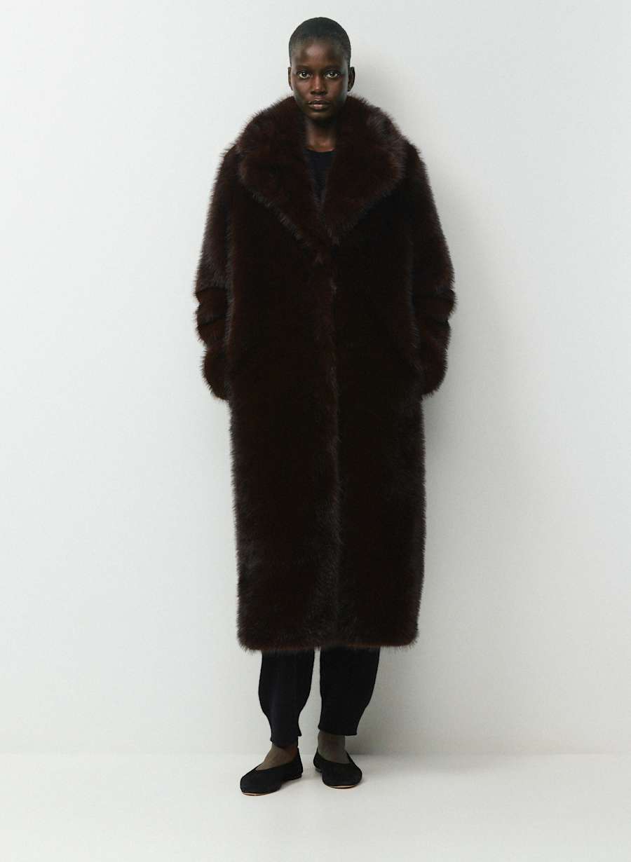 Cortina Coat by Aritzia