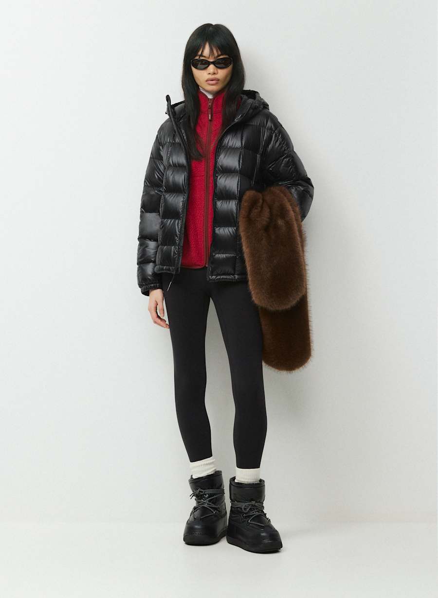 The SuperPOP Puff™ Hooded - Aura Shine™ by Aritzia