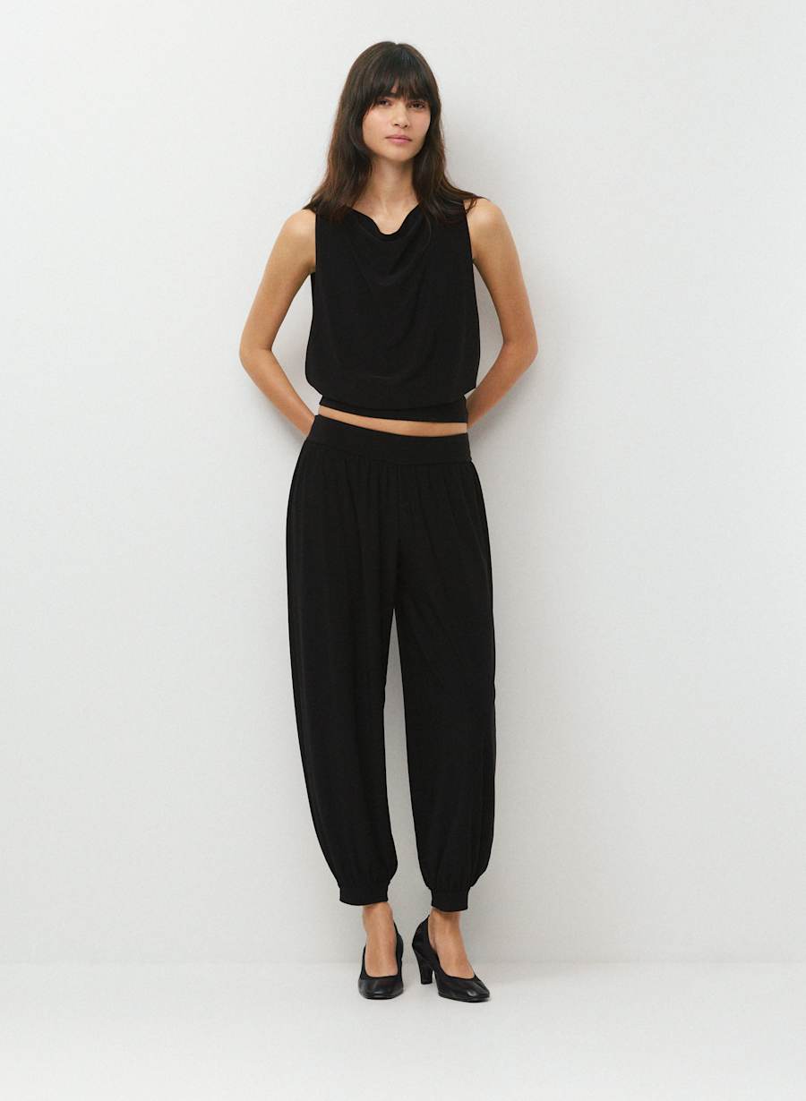 Smooth Matter™ Eden Jogger by Aritzia